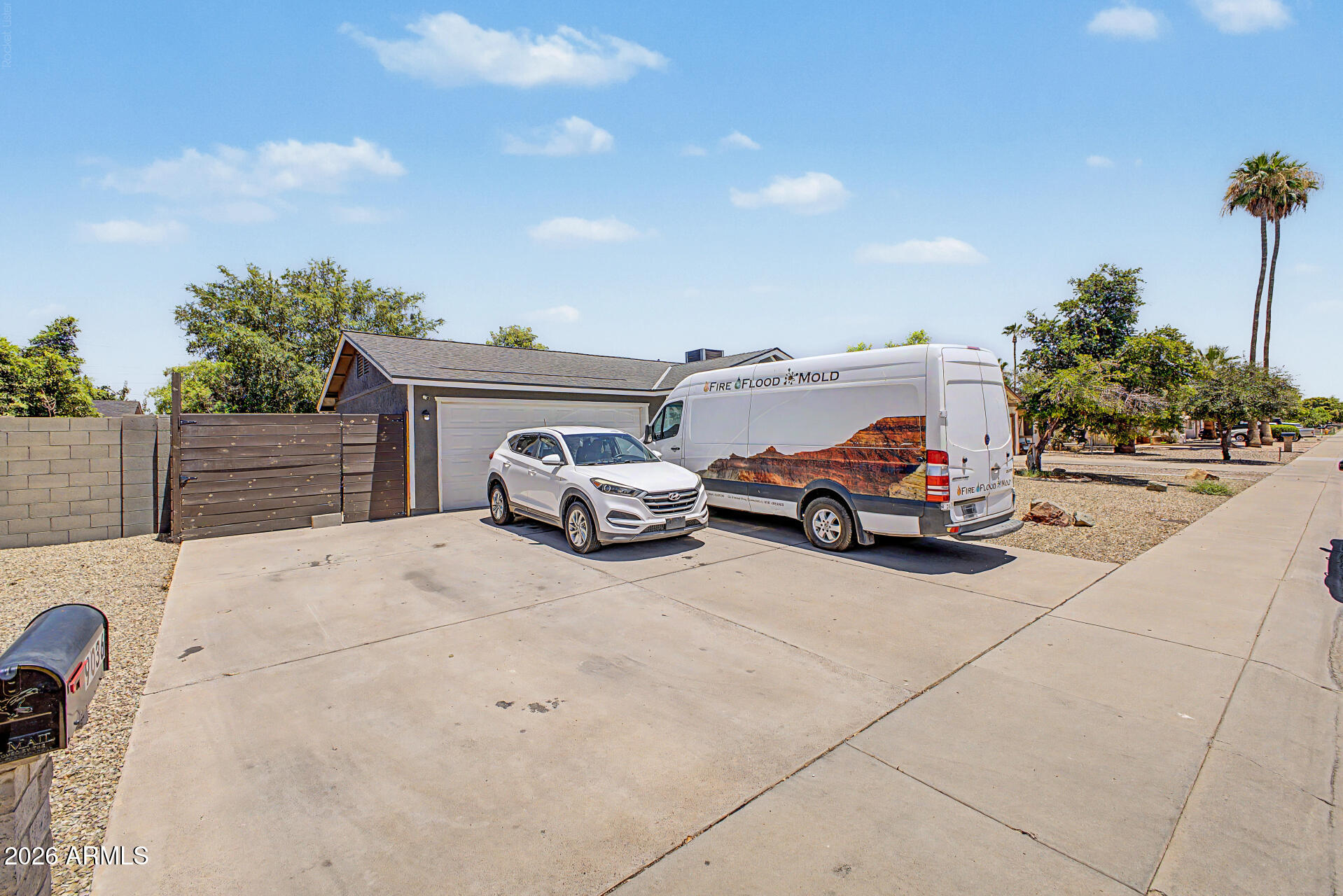 9036 W ROYAL PALM Road