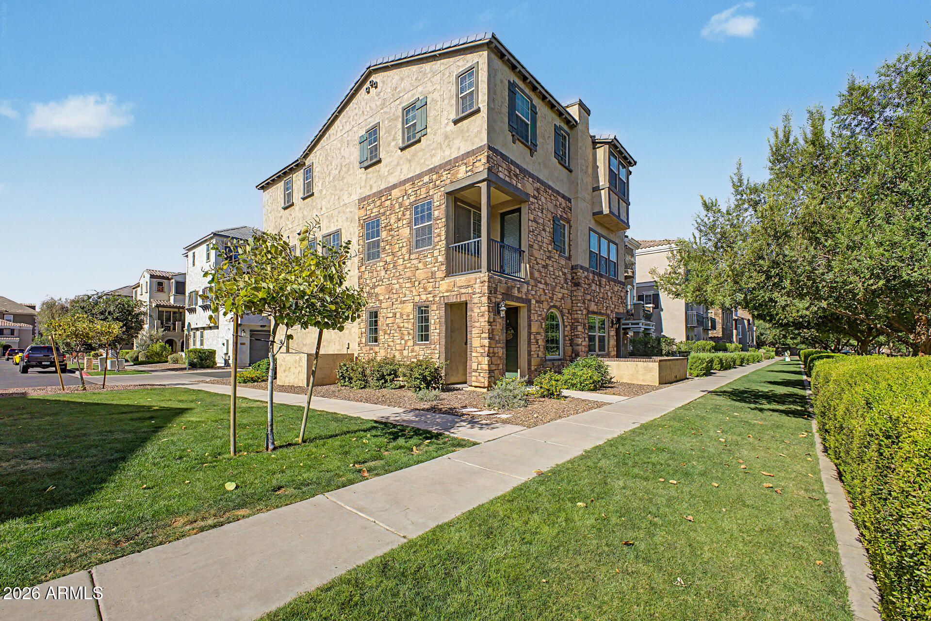 1698 E BRIDGEPORT Parkway