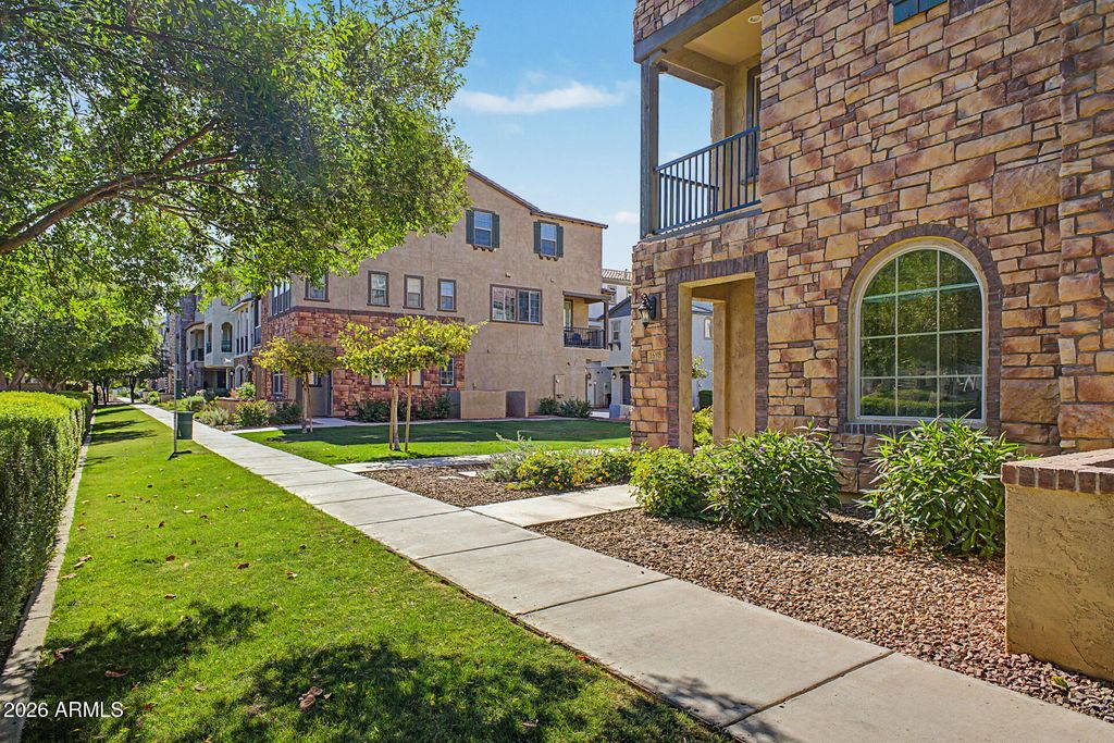 Photo of 1698 E Bridgeport Parkway, Gilbert, AZ 85295 (MLS # 7025661)