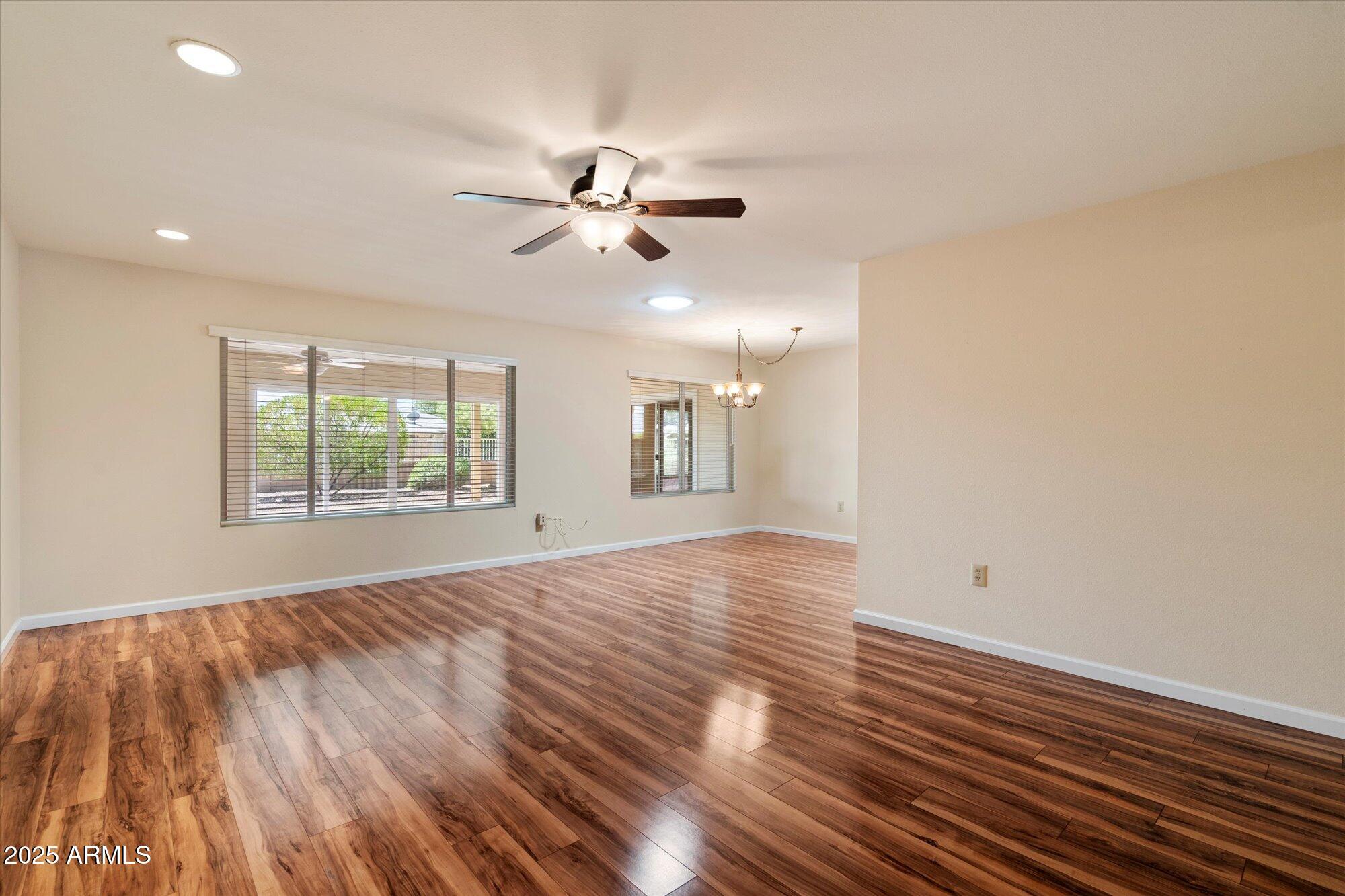 9321 W GLEN OAKS Circle