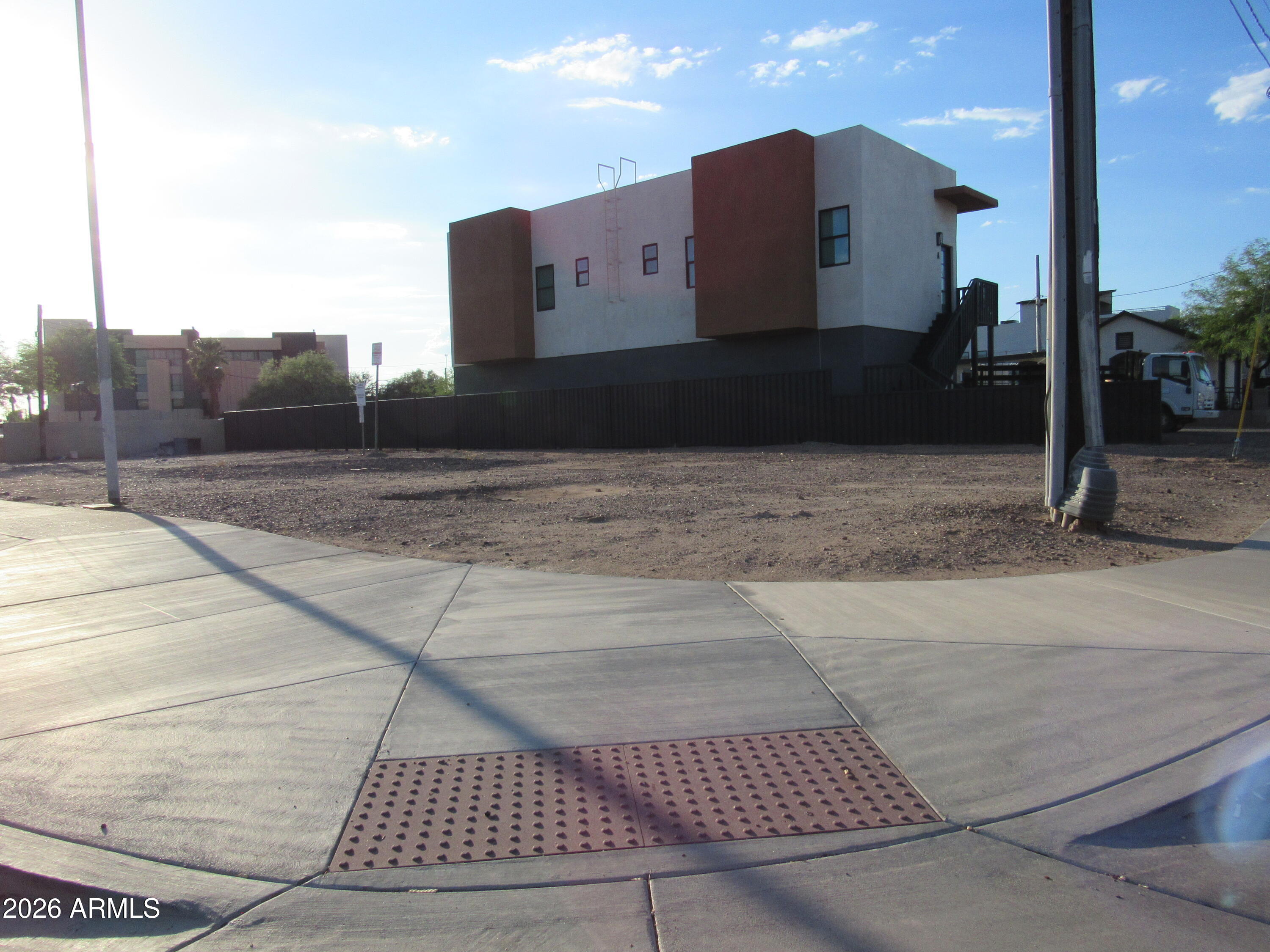410 W YAVAPAI Street 13