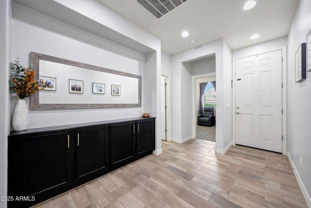 Photo of 10035 W Foothill Drive, Peoria, AZ 85383 (MLS # 6950852)