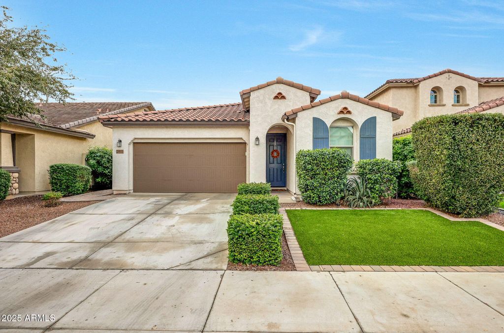 Photo of 10035 W Foothill Drive, Peoria, AZ 85383 (MLS # 6950852)