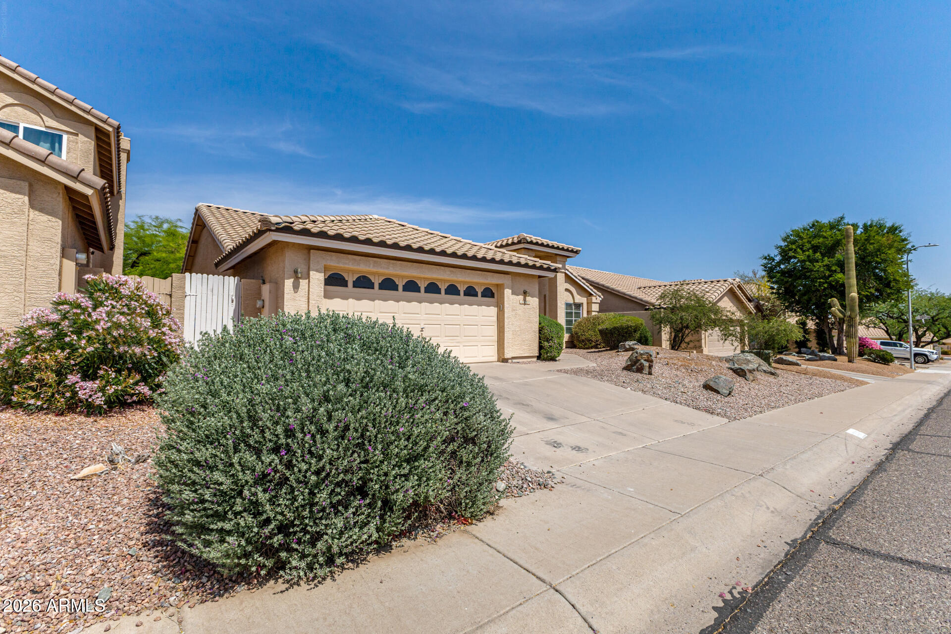 1320 W MOUNTAIN SKY Avenue