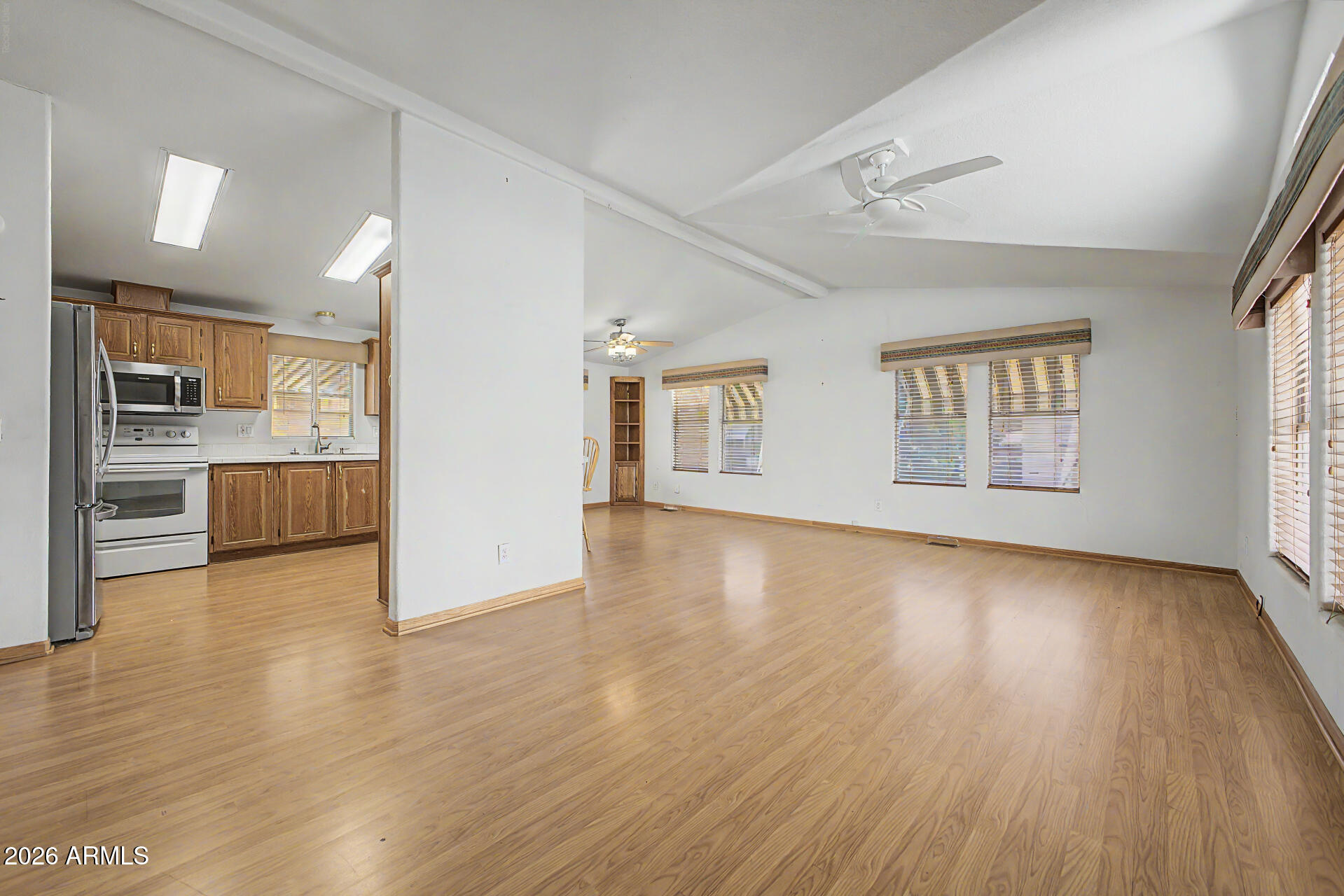 2650 W UNION HILLS Drive 340