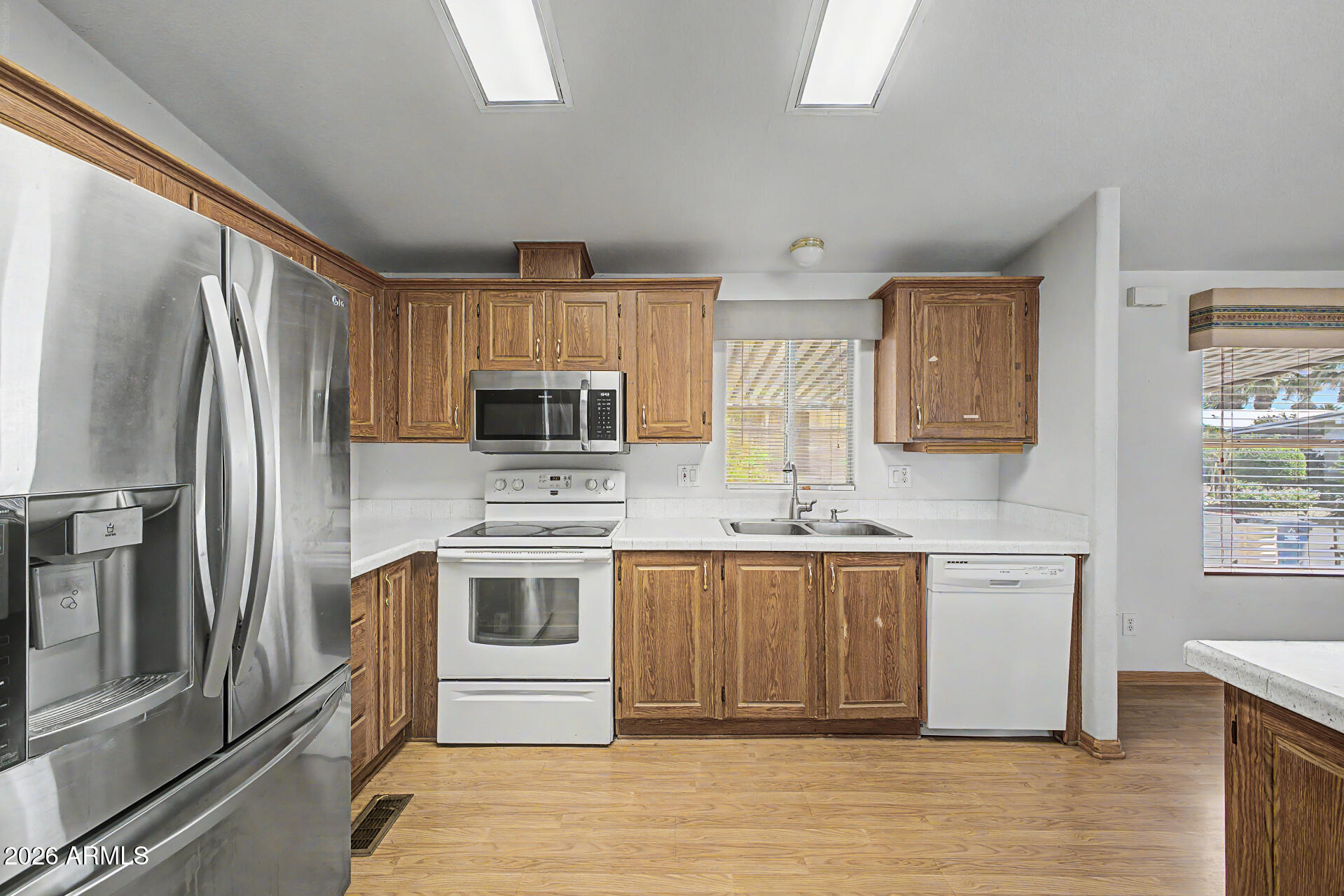2650 W UNION HILLS Drive 340