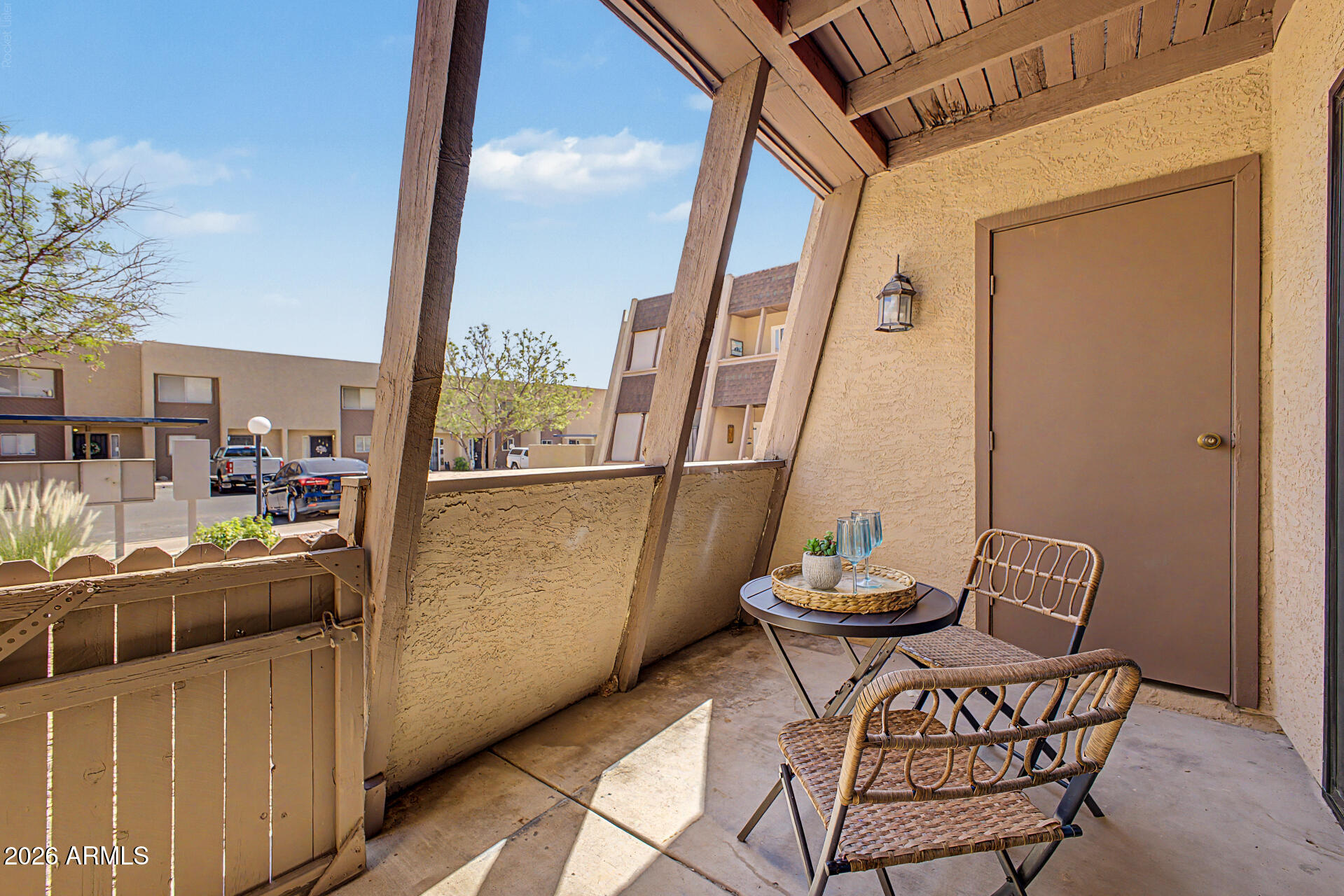 1601 W SUNNYSIDE Drive 166