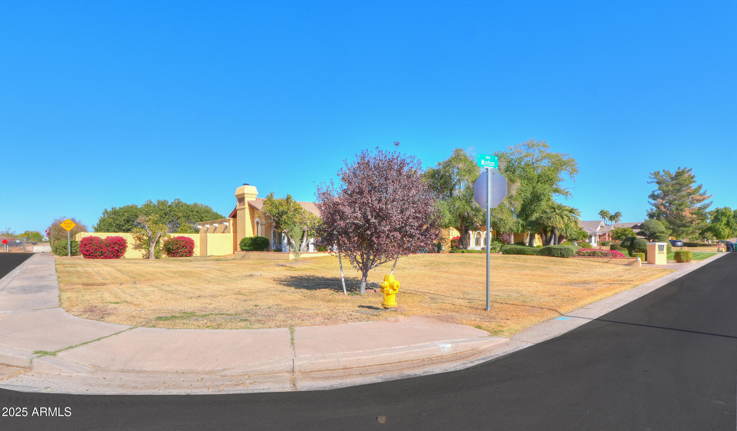 3816 E MINTON Place