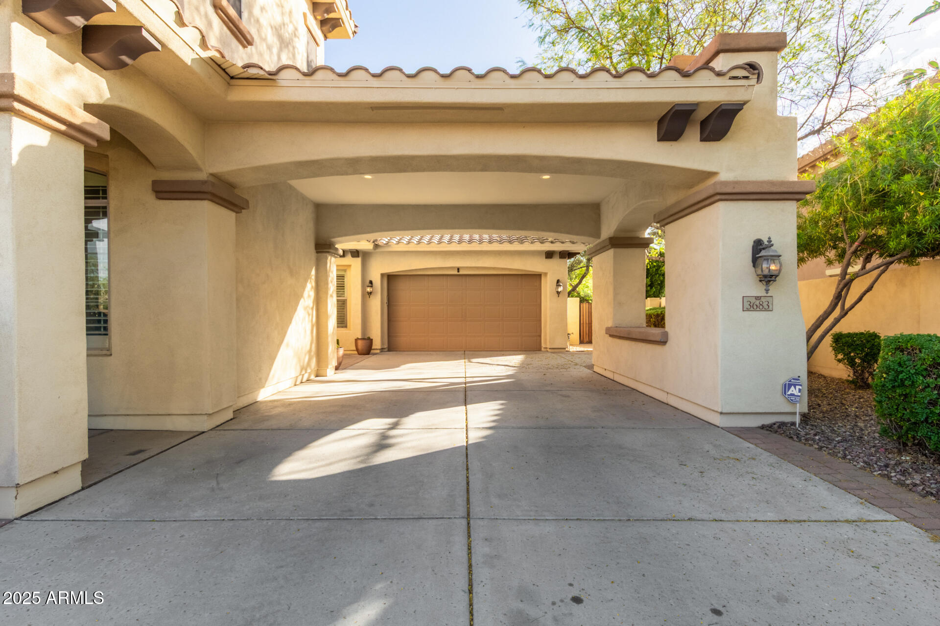 3683 E NOLAN Drive