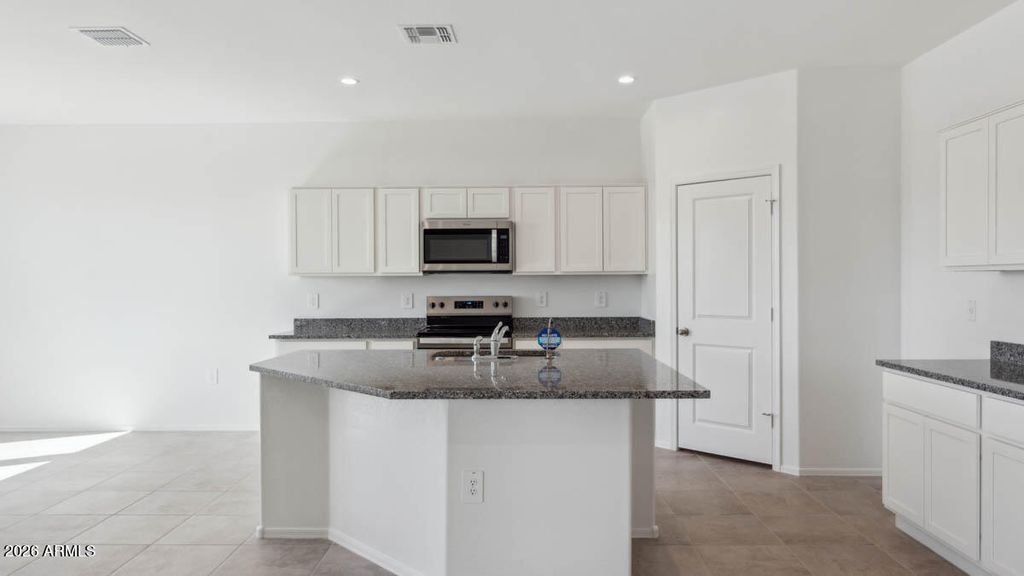 Photo of 1571 E Currier Drive, Casa Grande, AZ 85122 (MLS # 7020773)