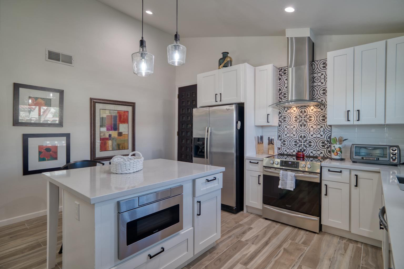 5519 N 71st Place