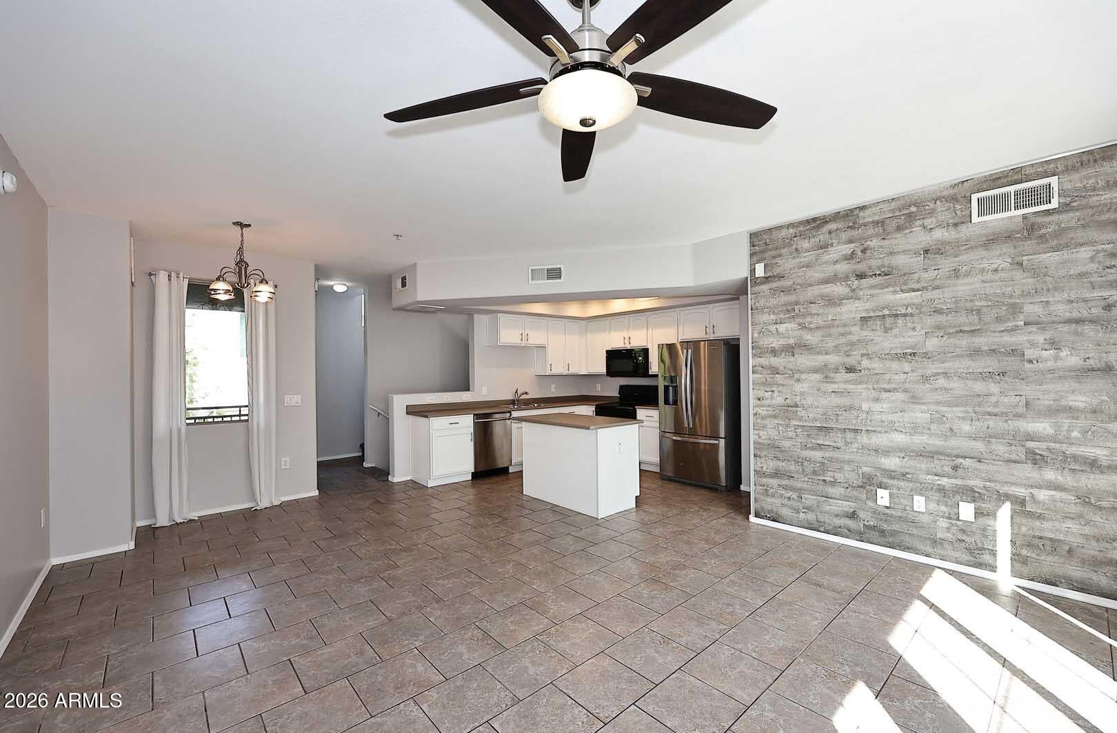 2150 W ALAMEDA Road 1404