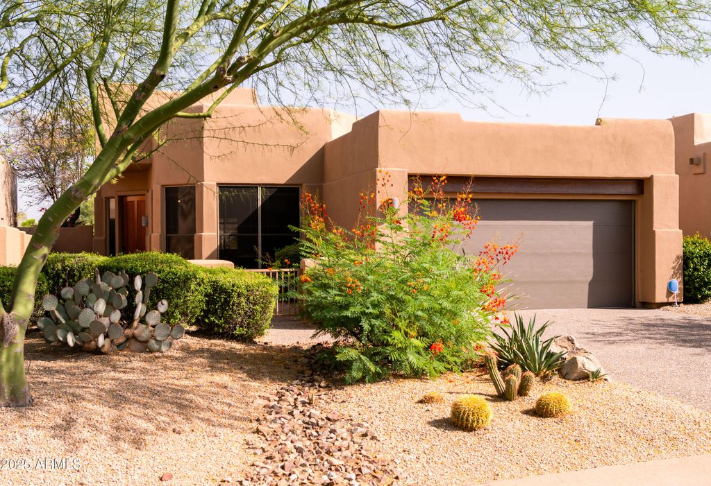 Photo of 9502 E Chuckwagon Lane, Scottsdale, AZ 85262 (MLS # 6892105)