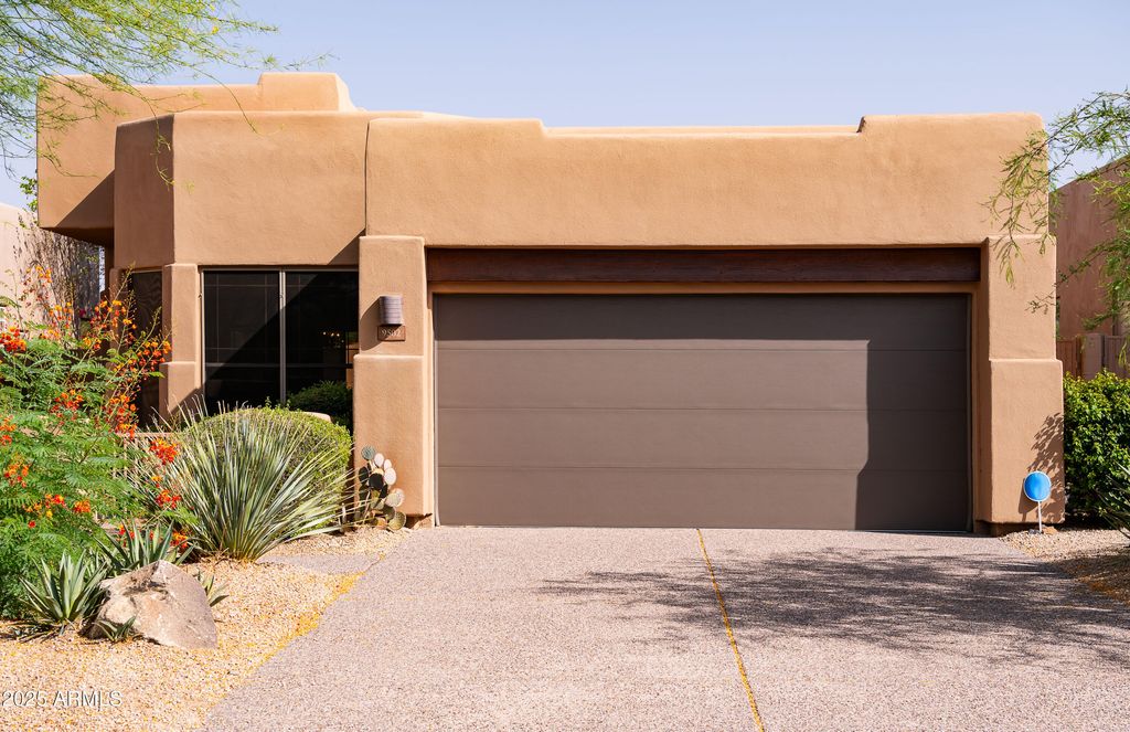 Photo of 9502 E Chuckwagon Lane, Scottsdale, AZ 85262 (MLS # 6892105)