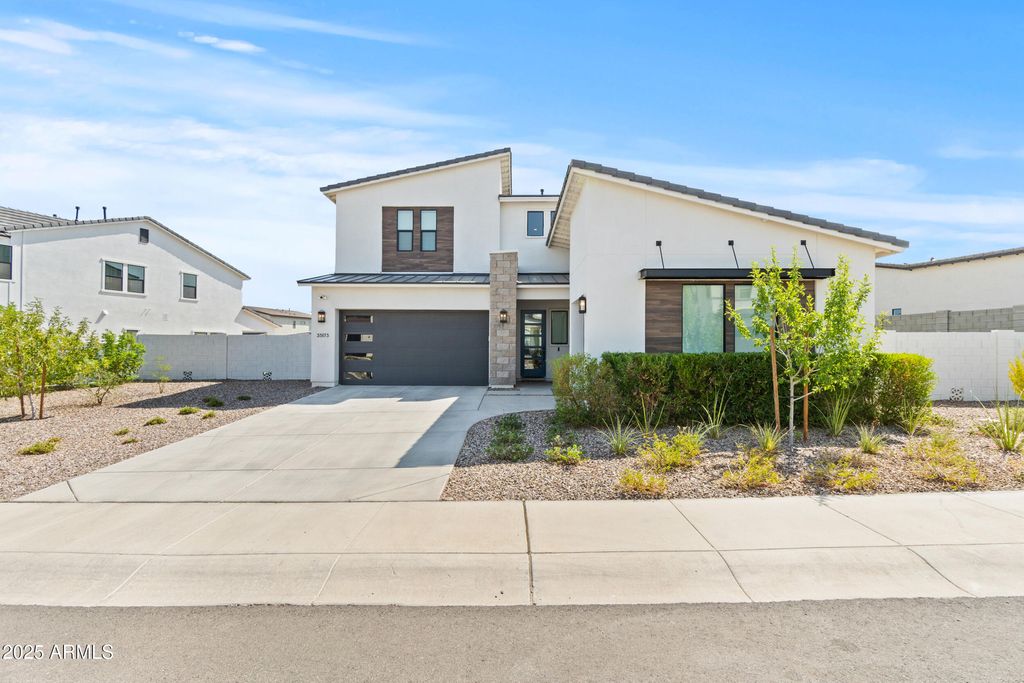 Photo of 35173 N Covelite Way, San Tan Valley, AZ 85144 (MLS # 6977645)