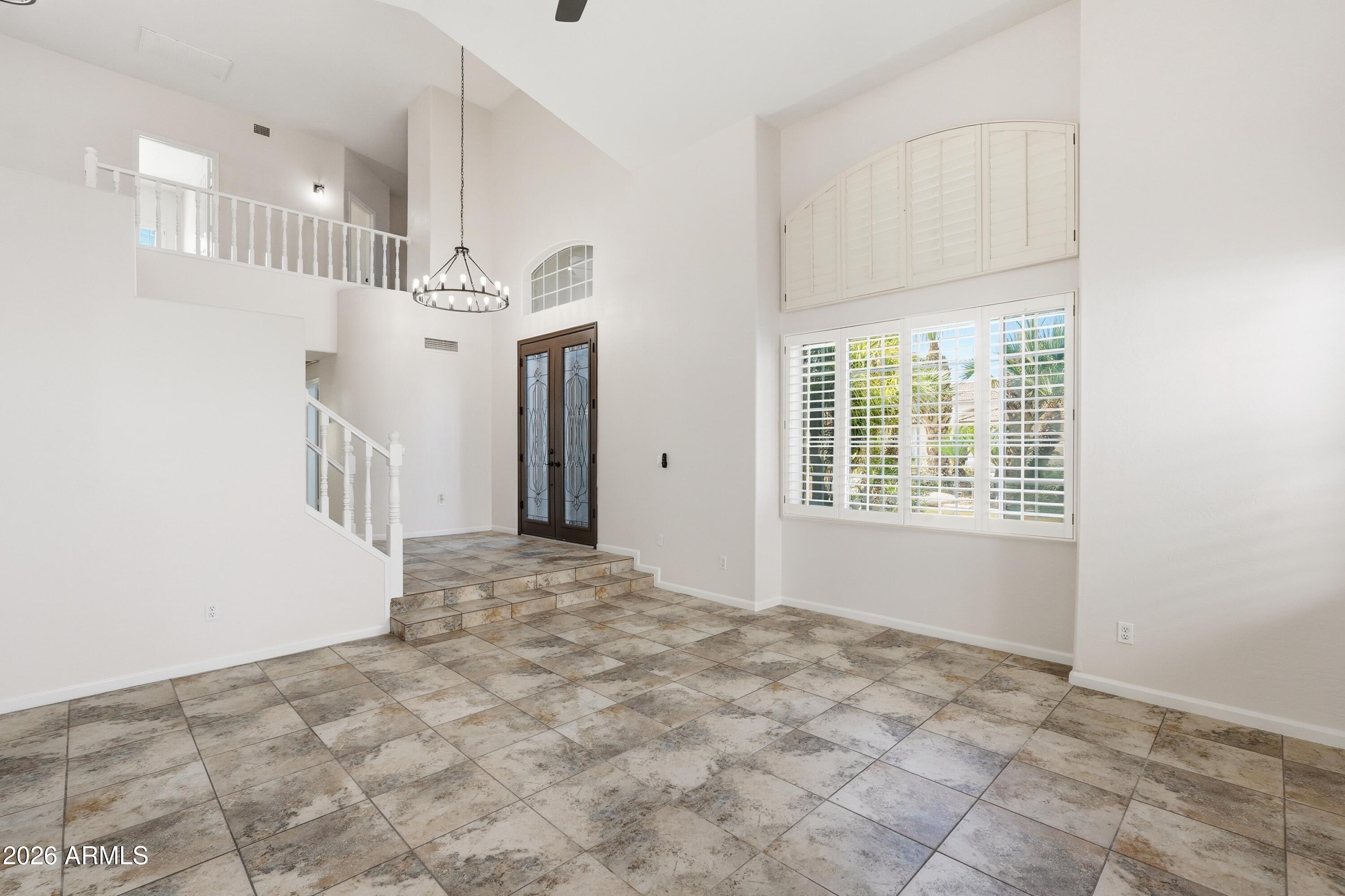 2232 E TAHITIAN Way