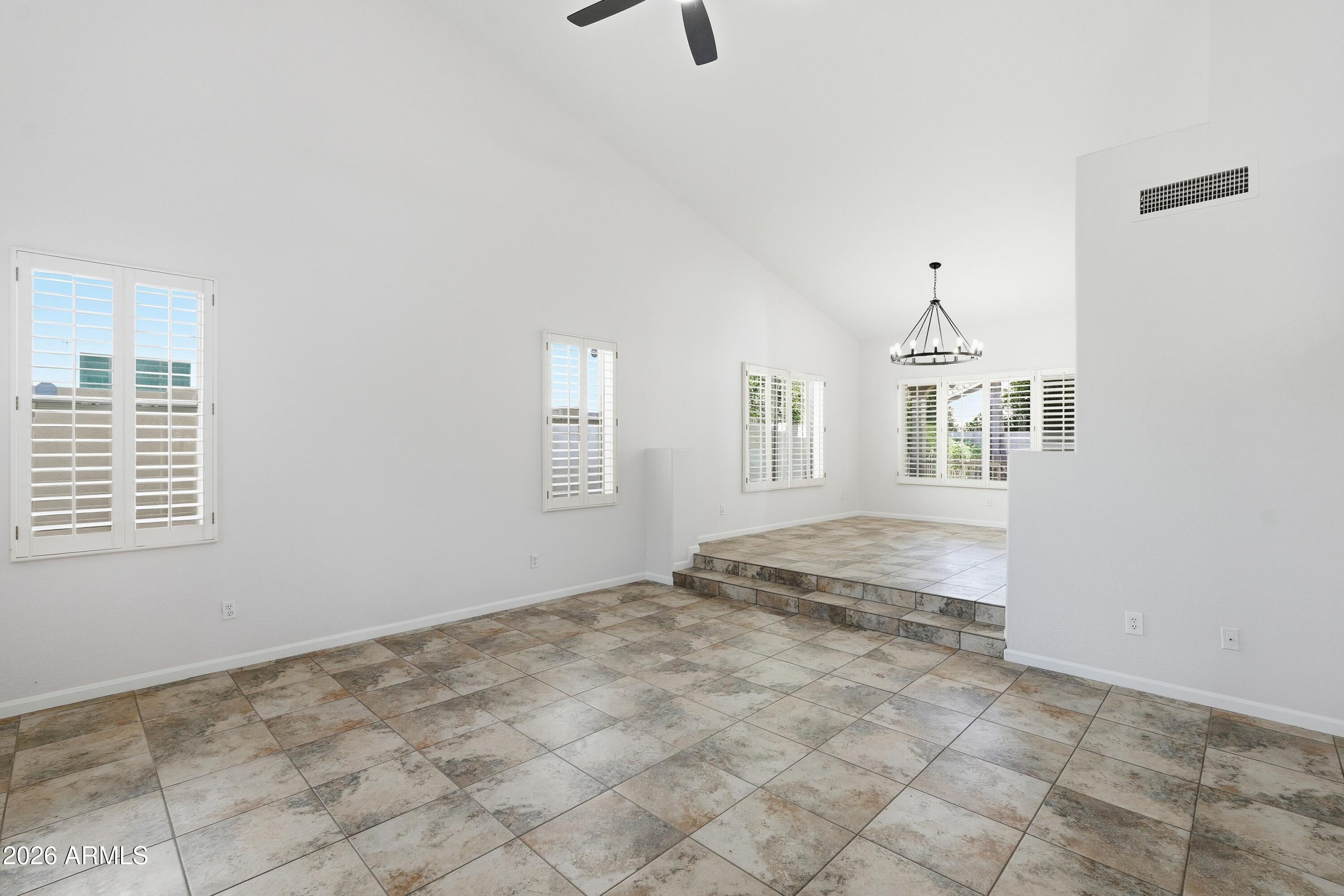 2232 E TAHITIAN Way