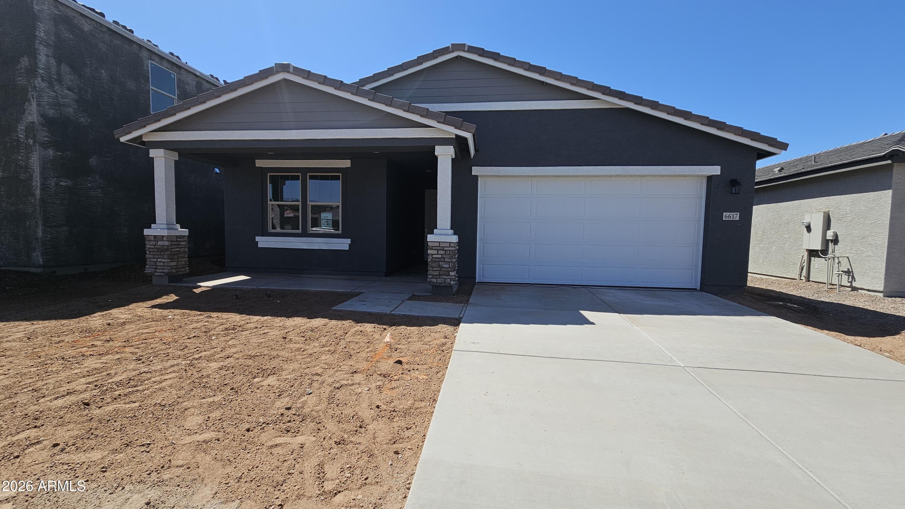 6617 E FIDDLENECK Way