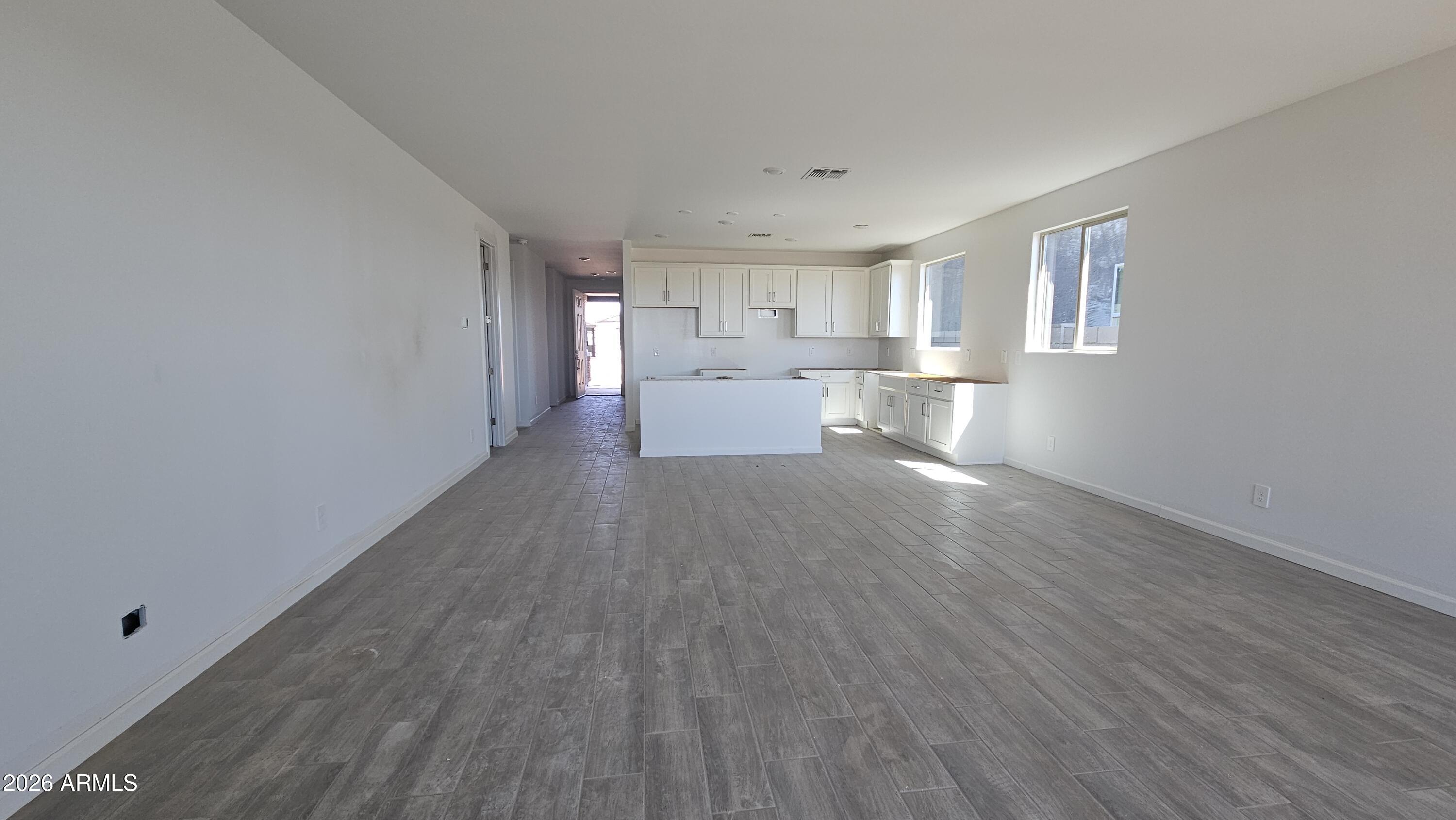 6617 E FIDDLENECK Way