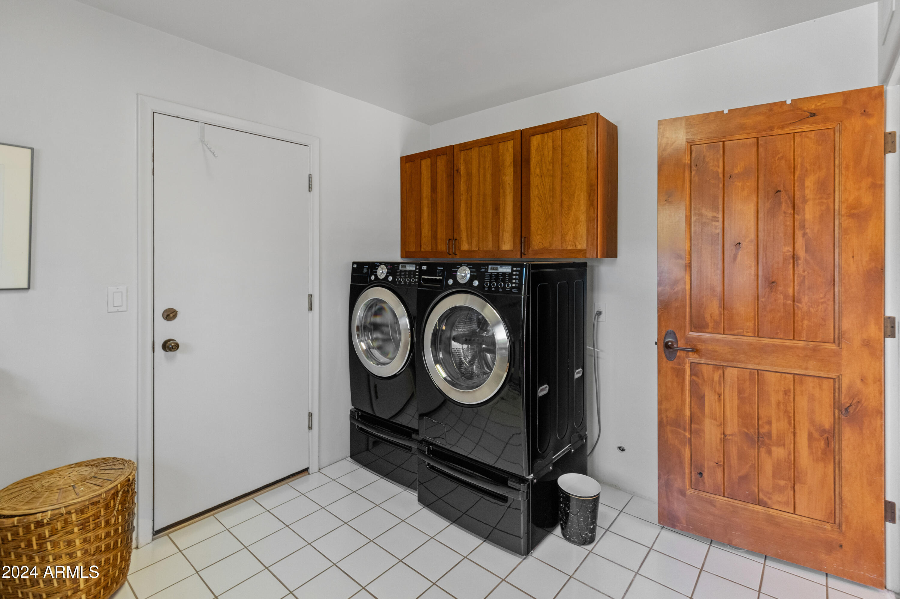 Paradise Valley, Arizona 85253, United States, 4 Bedrooms Bedrooms, ,6 BathroomsBathrooms,Residential,Active,32363