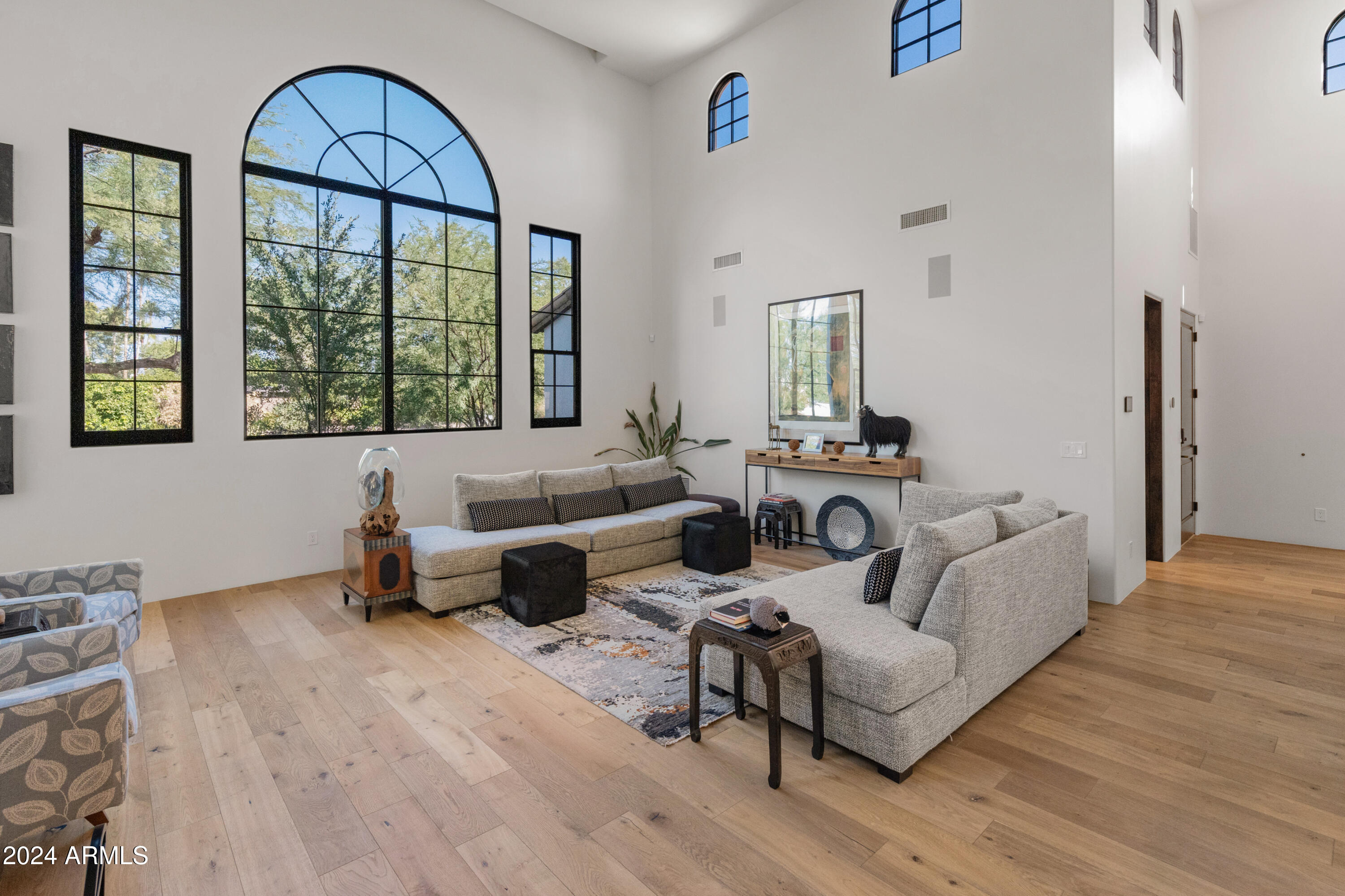 Paradise Valley, Arizona 85253, United States, 4 Bedrooms Bedrooms, ,6 BathroomsBathrooms,Residential,Active,32363