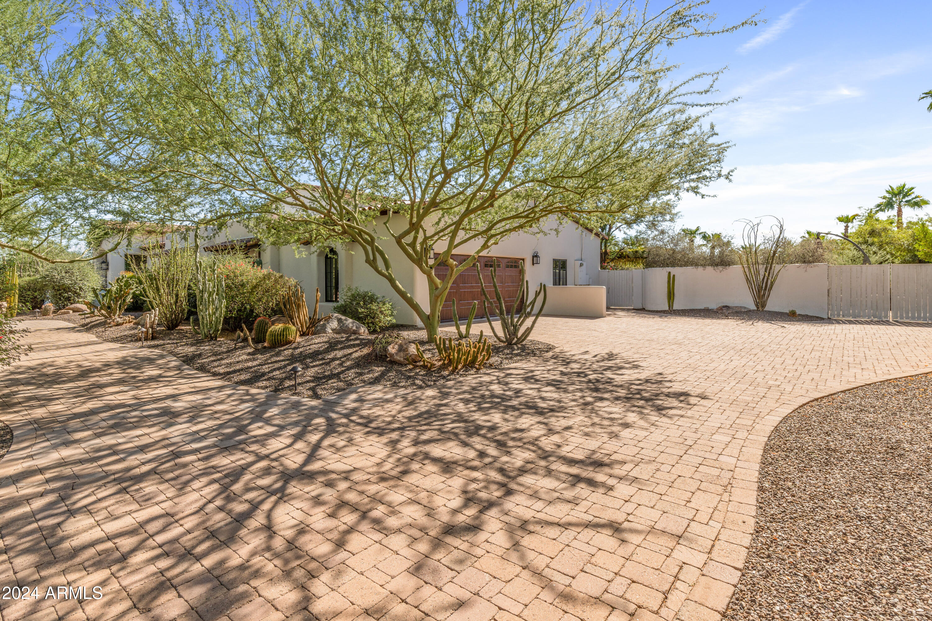 Paradise Valley, Arizona 85253, United States, 4 Bedrooms Bedrooms, ,6 BathroomsBathrooms,Residential,Active,32363