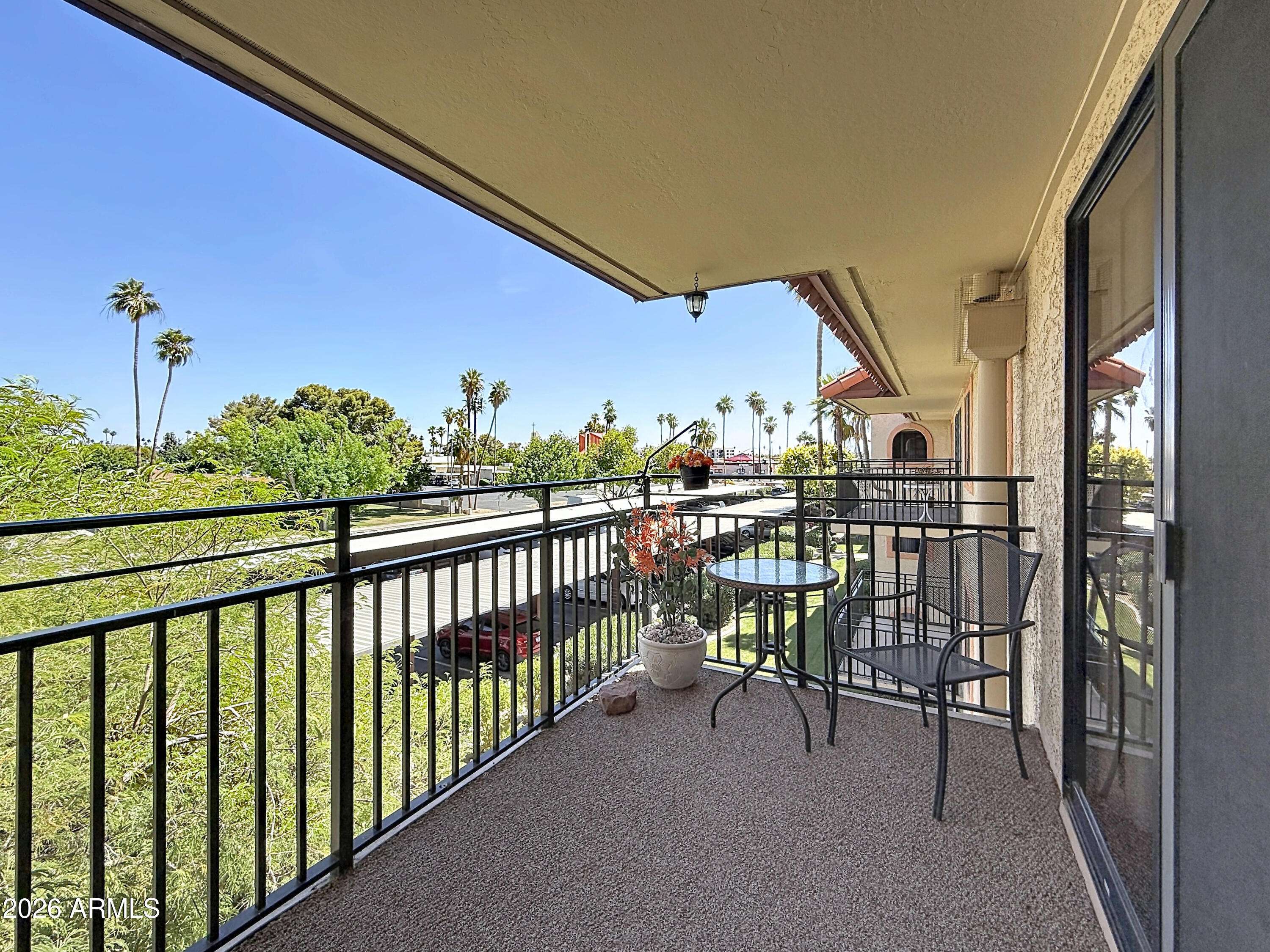 10330 W Thunderbird Boulevard C318