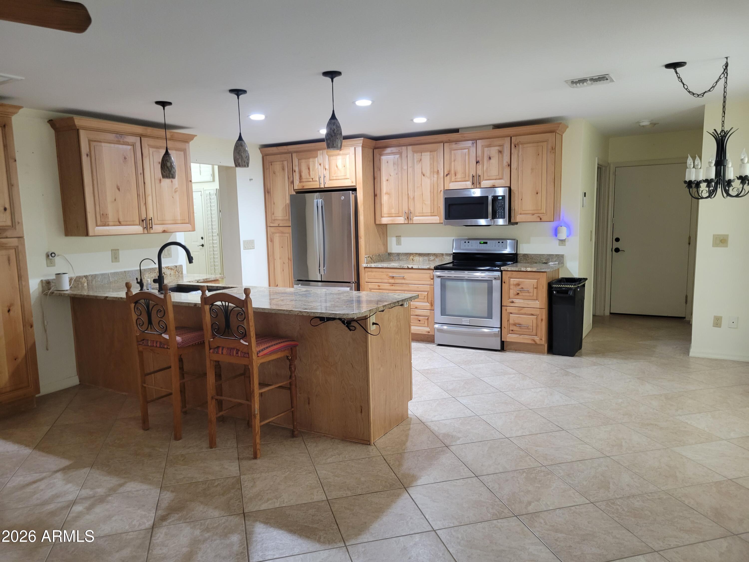2559 LEISURE WORLD --
