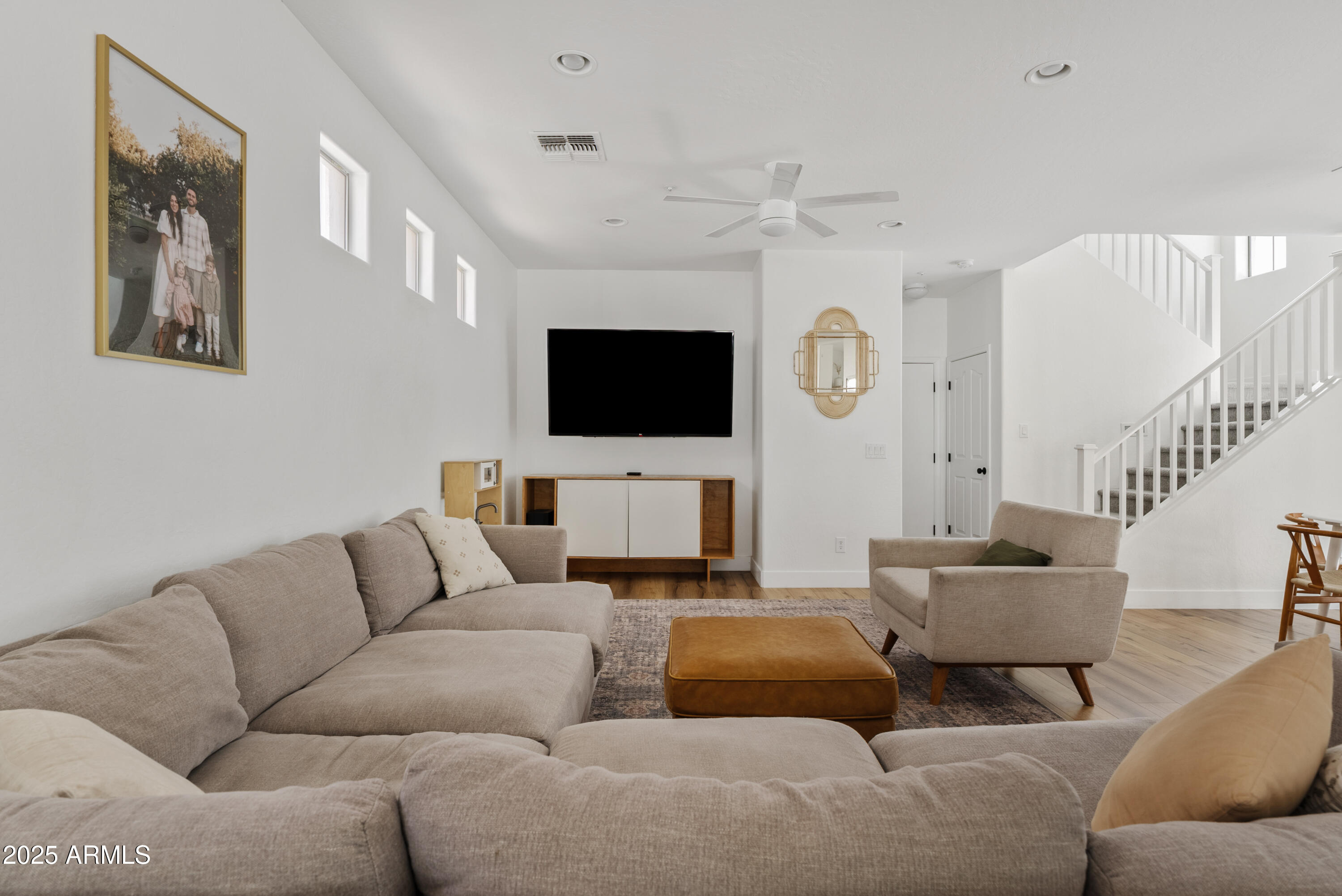 1306 S MINNEOLA Lane