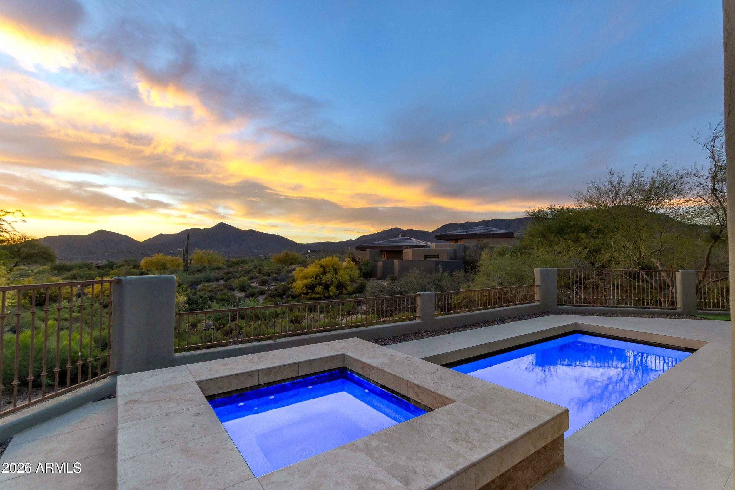 DESERT MOUNTAIN - Residential