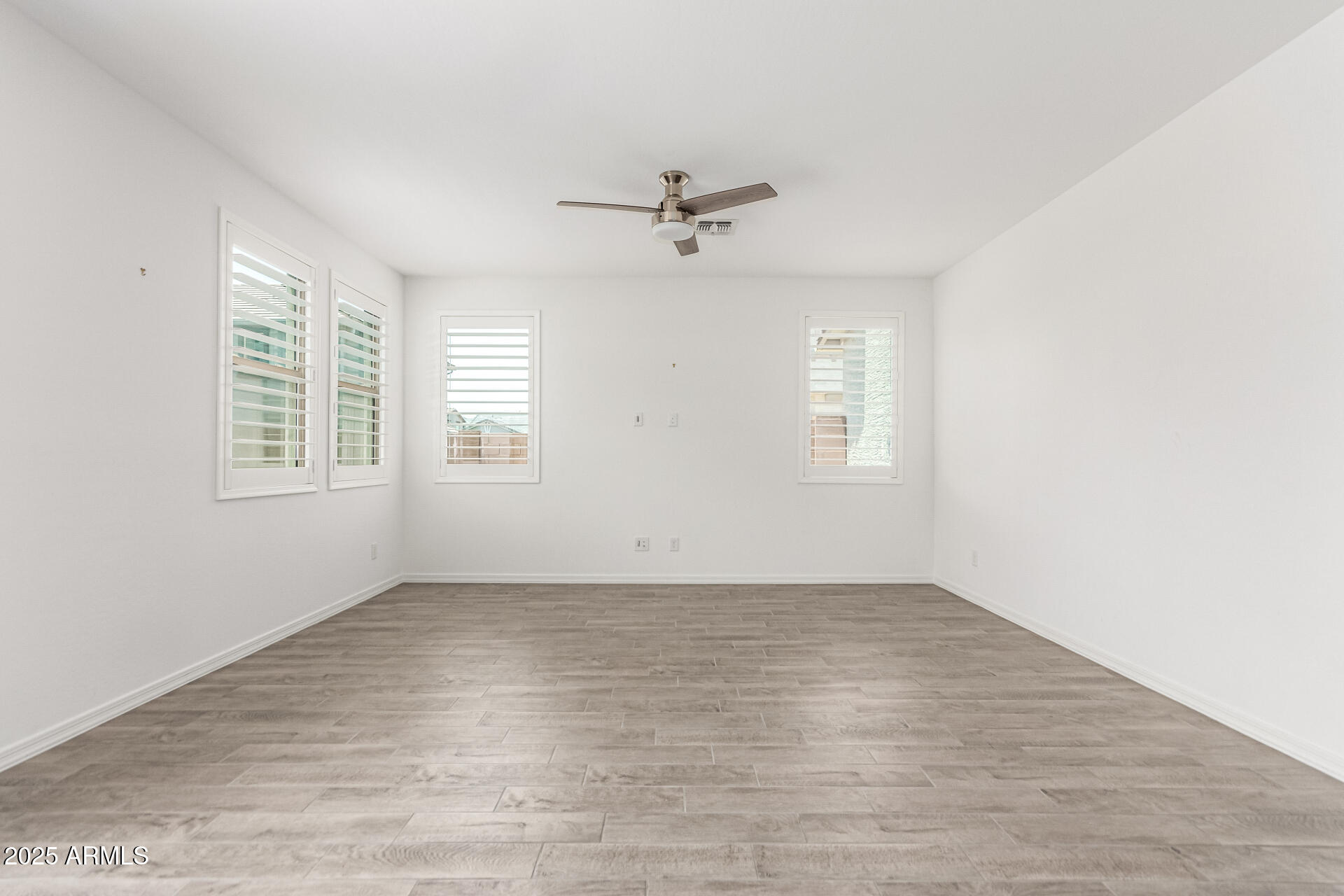 Homes 4 14241 W BRONCO Trail