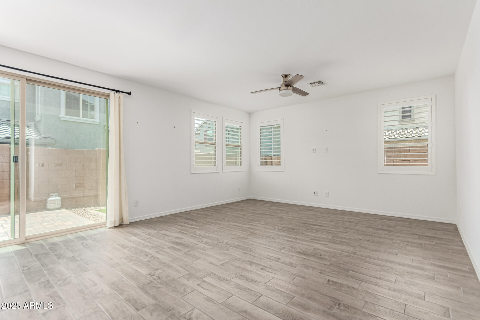 Homes 3 14241 W BRONCO Trail