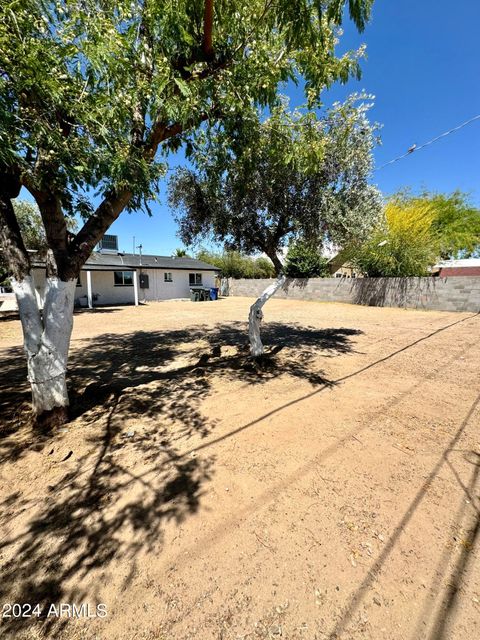 A home in El Mirage