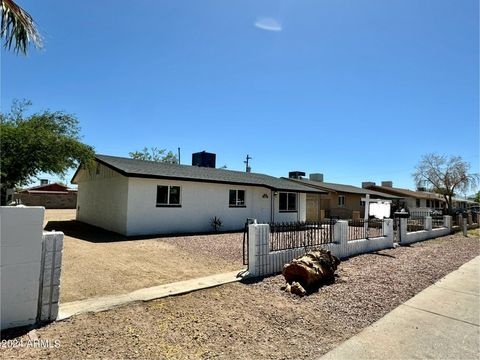 A home in El Mirage