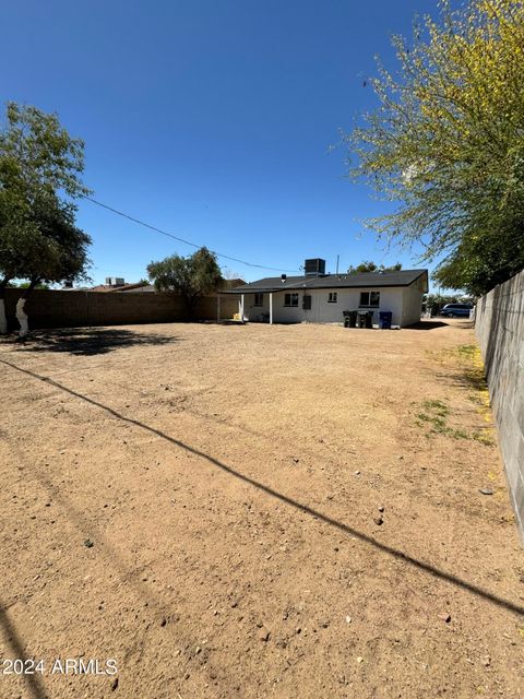 A home in El Mirage