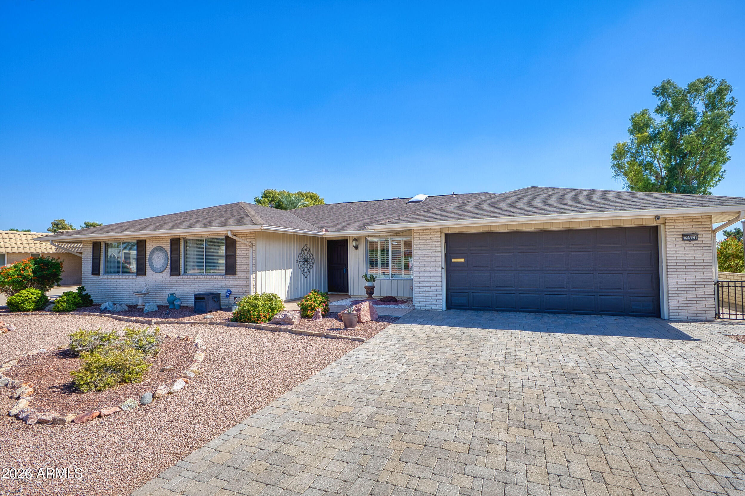 9321 W BRIARWOOD Circle