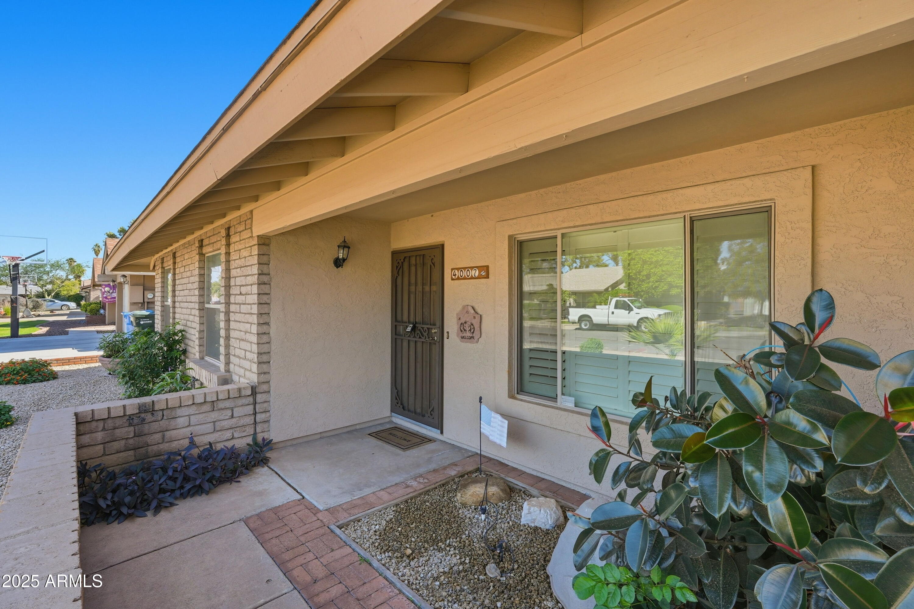 4007 W ANDERSON Drive