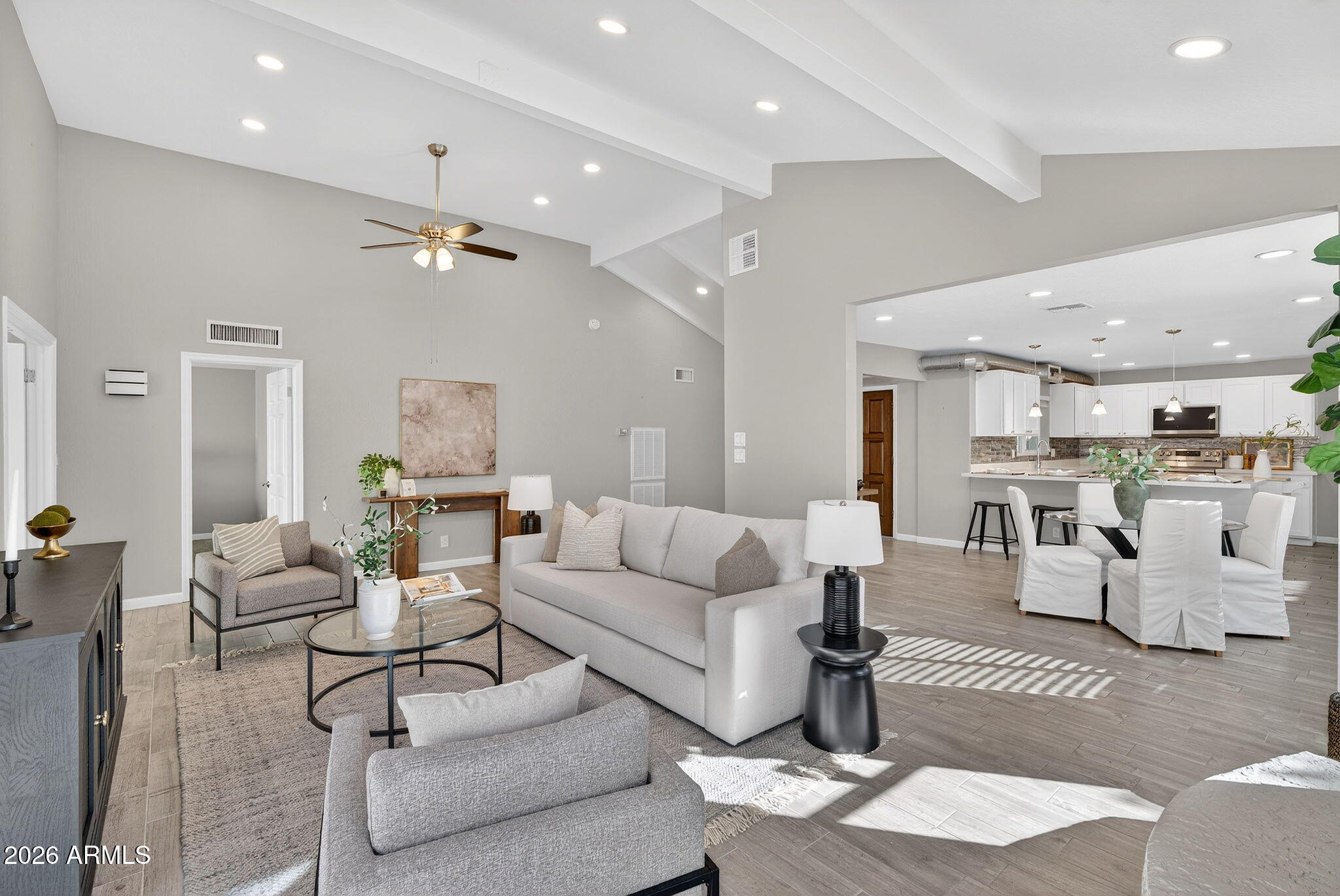 4 E SAN MIGUEL Avenue