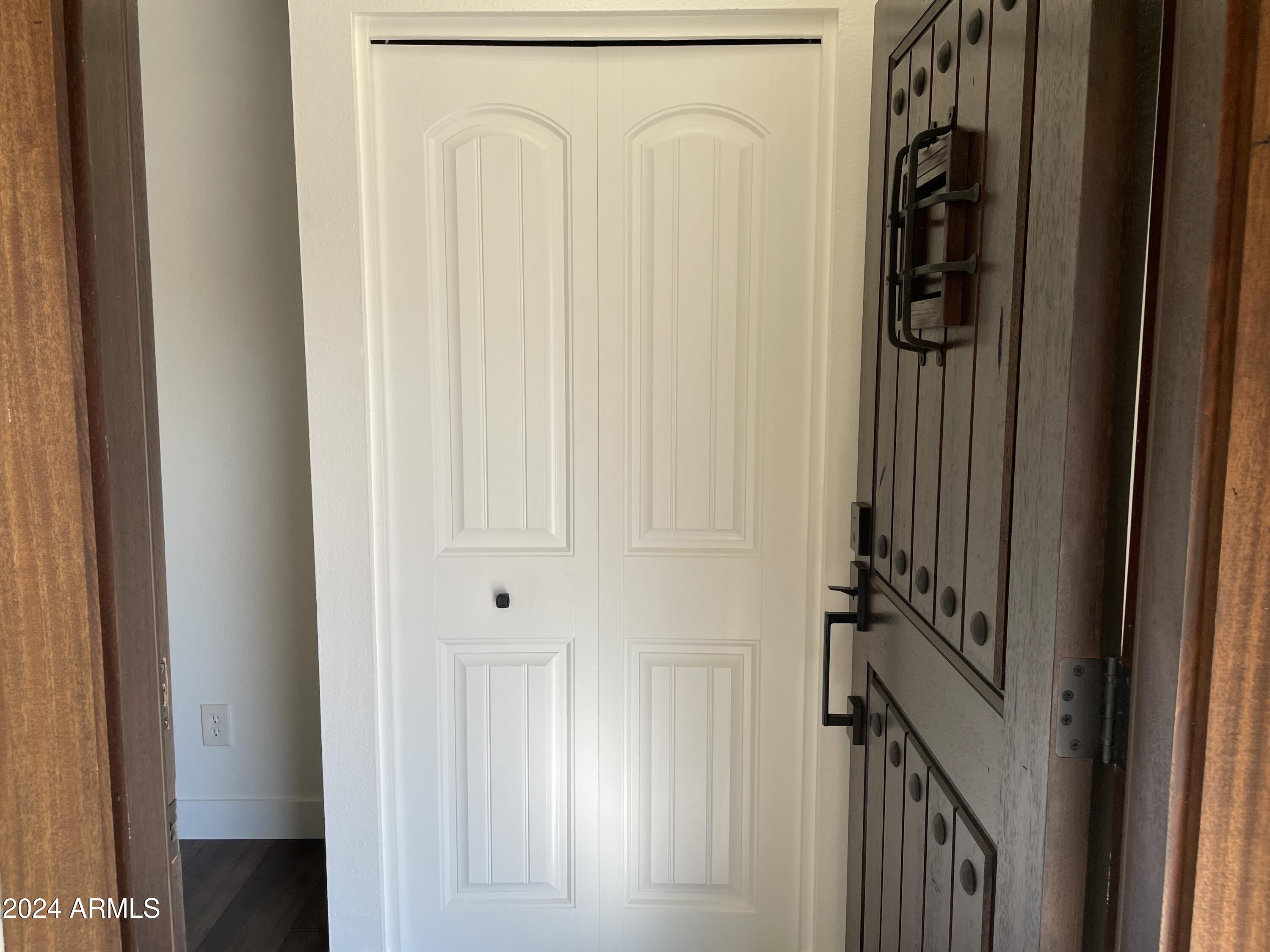 4322 W SANDRA Circle