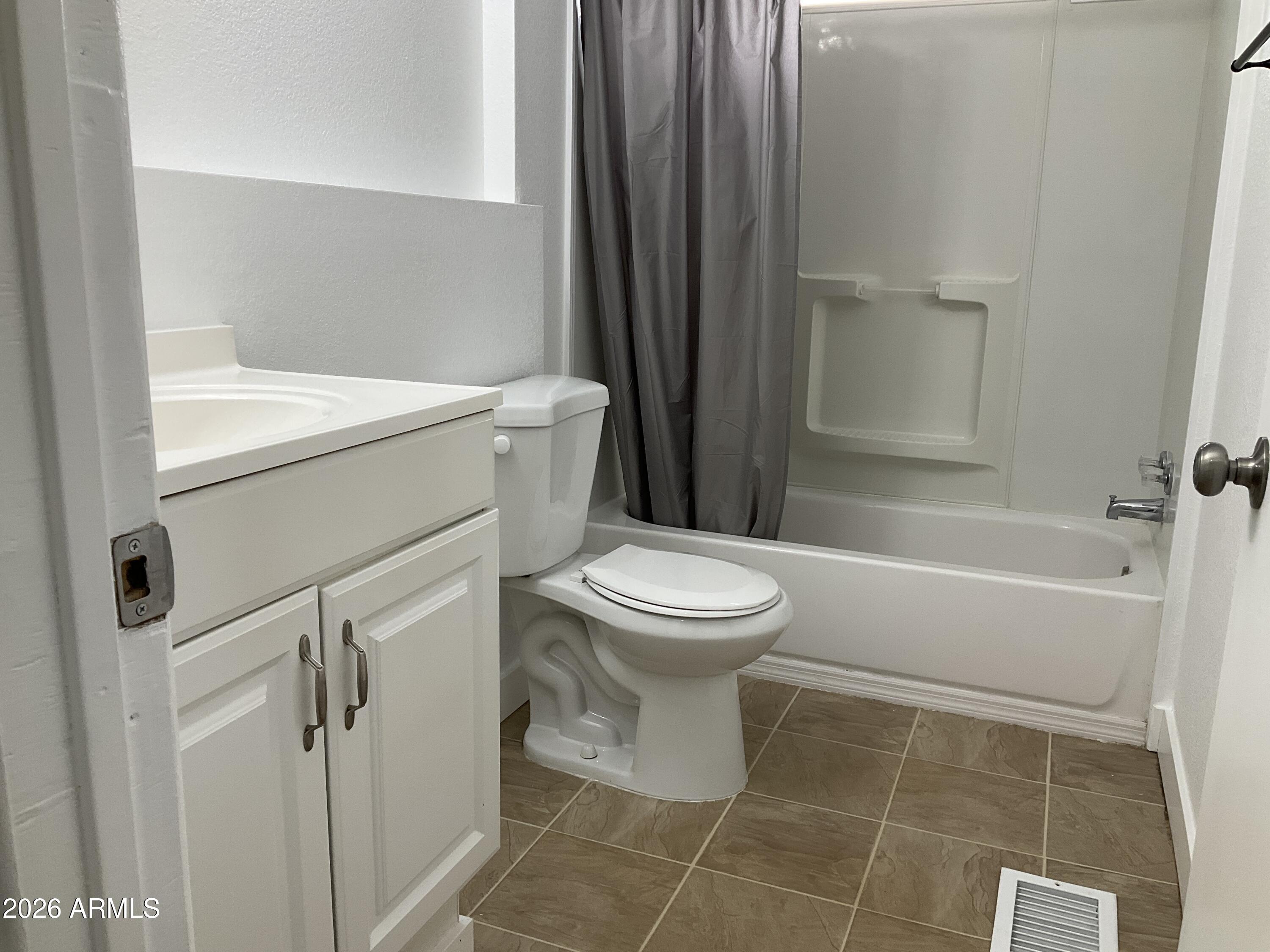 2292 N Ironwood Drive 105