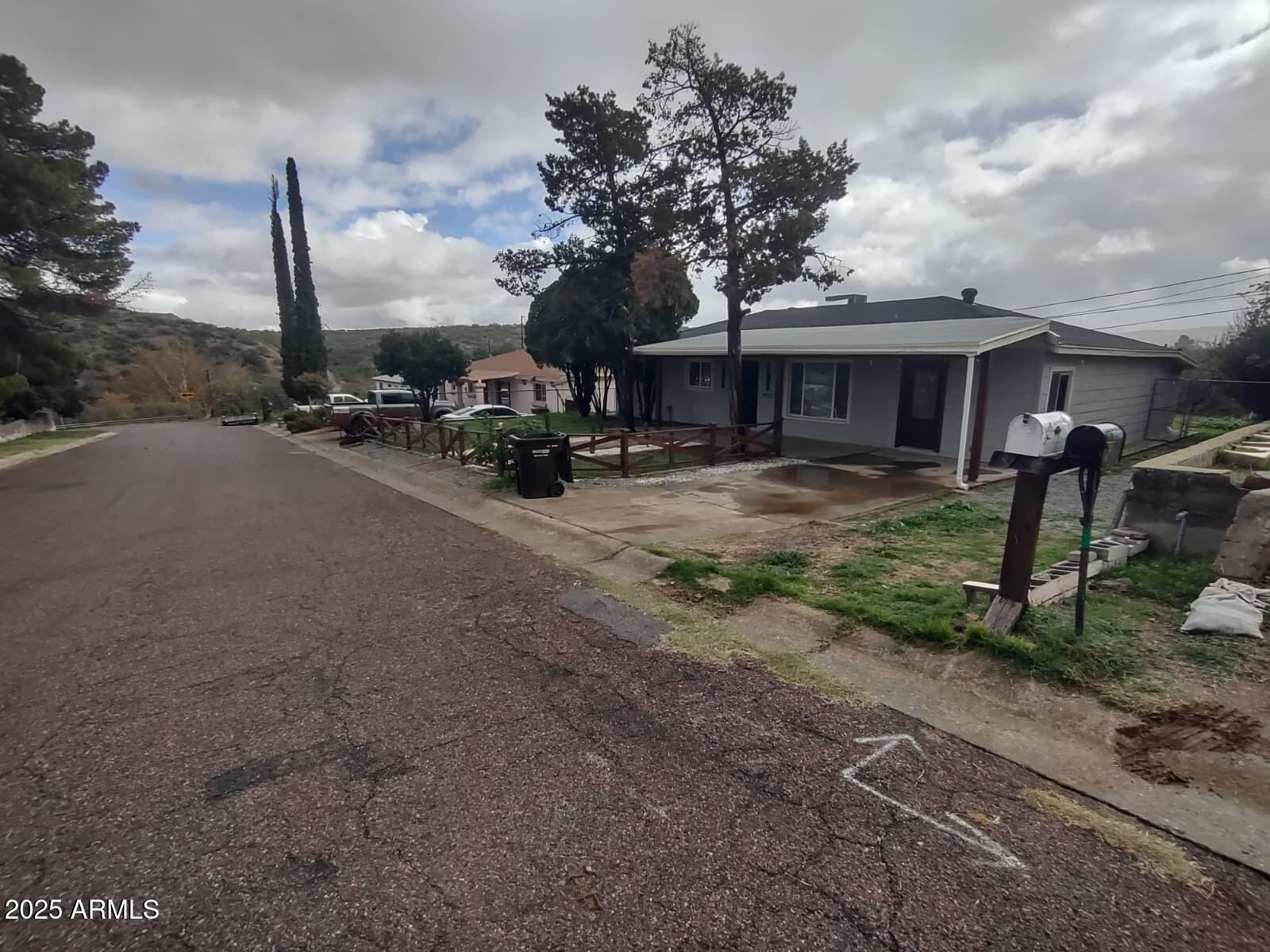 7927 E PUEBLO Street