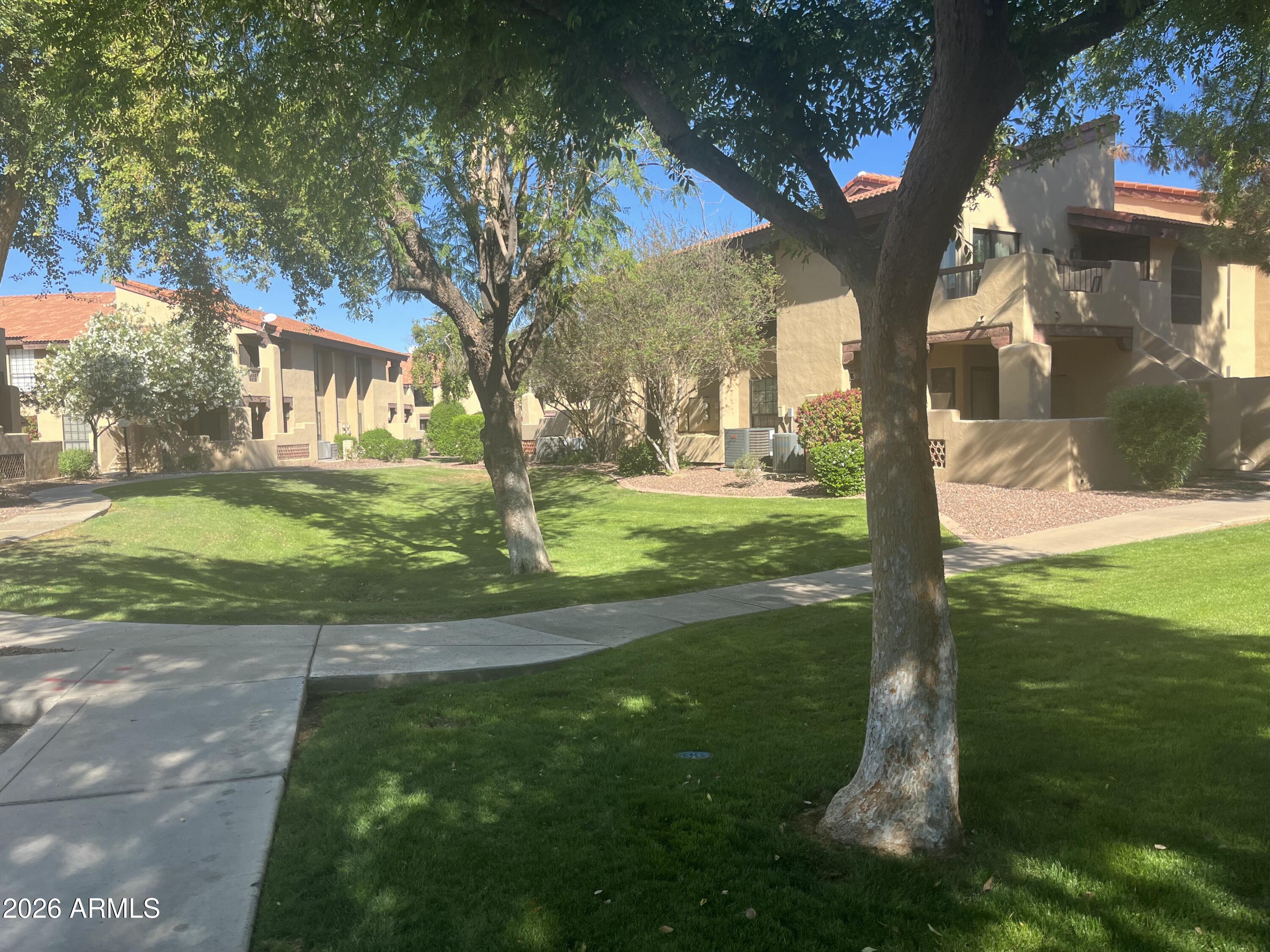 1351 N PLEASANT Drive N 2062