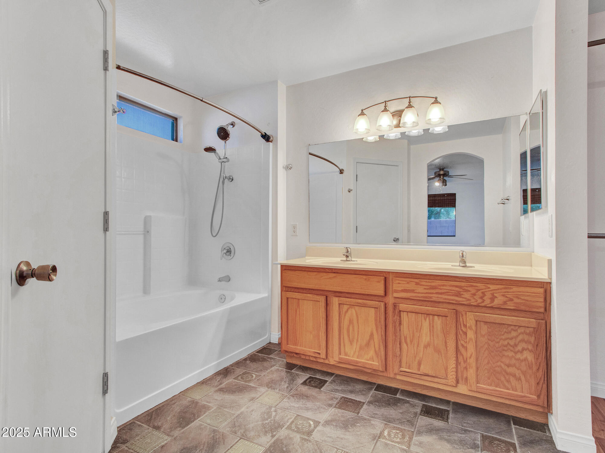 Buckeye, Arizona 85326, United States, 4 Bedrooms Bedrooms, ,2 BathroomsBathrooms,Residential,Active,176403