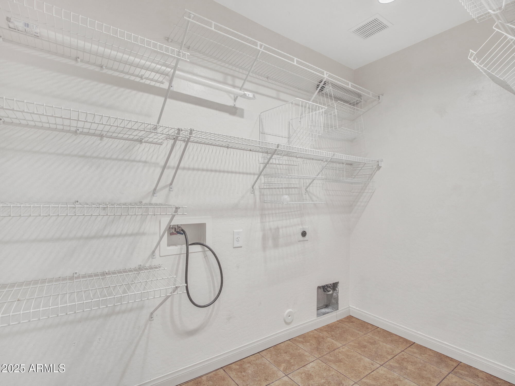 Buckeye, Arizona 85326, United States, 4 Bedrooms Bedrooms, ,2 BathroomsBathrooms,Residential,Active,176403