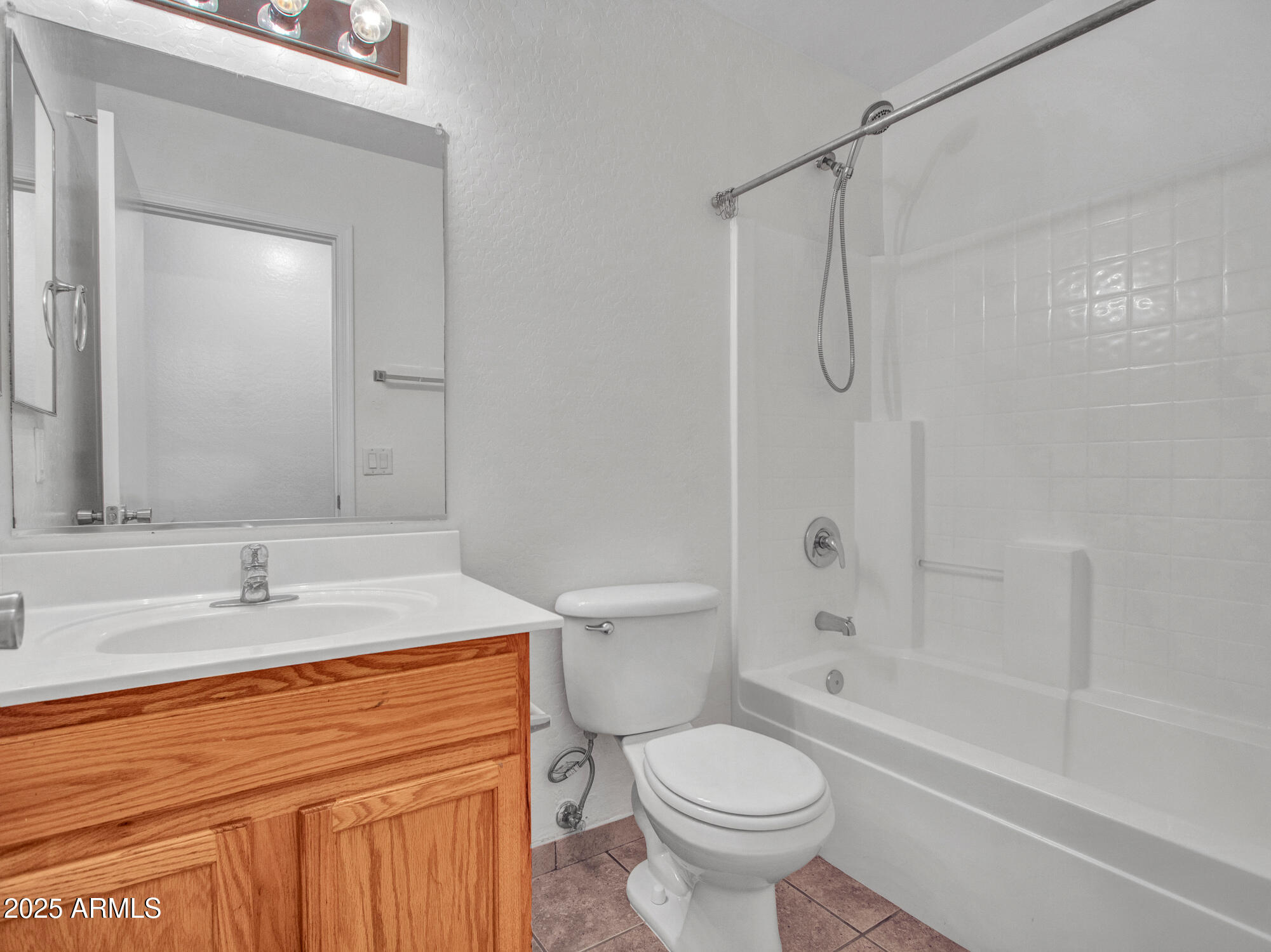 Buckeye, Arizona 85326, United States, 4 Bedrooms Bedrooms, ,2 BathroomsBathrooms,Residential,Active,176403