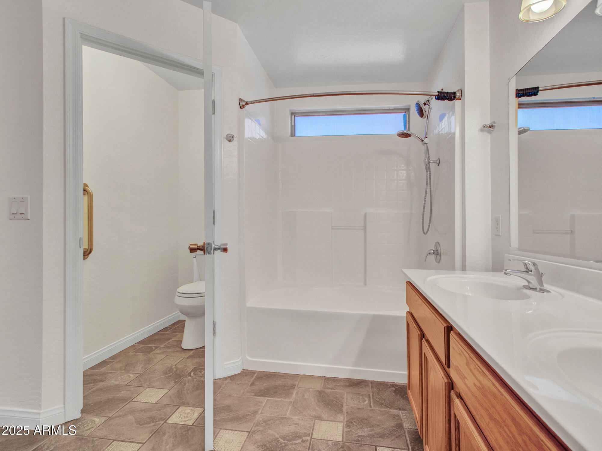 Buckeye, Arizona 85326, United States, 4 Bedrooms Bedrooms, ,2 BathroomsBathrooms,Residential,Active,176403