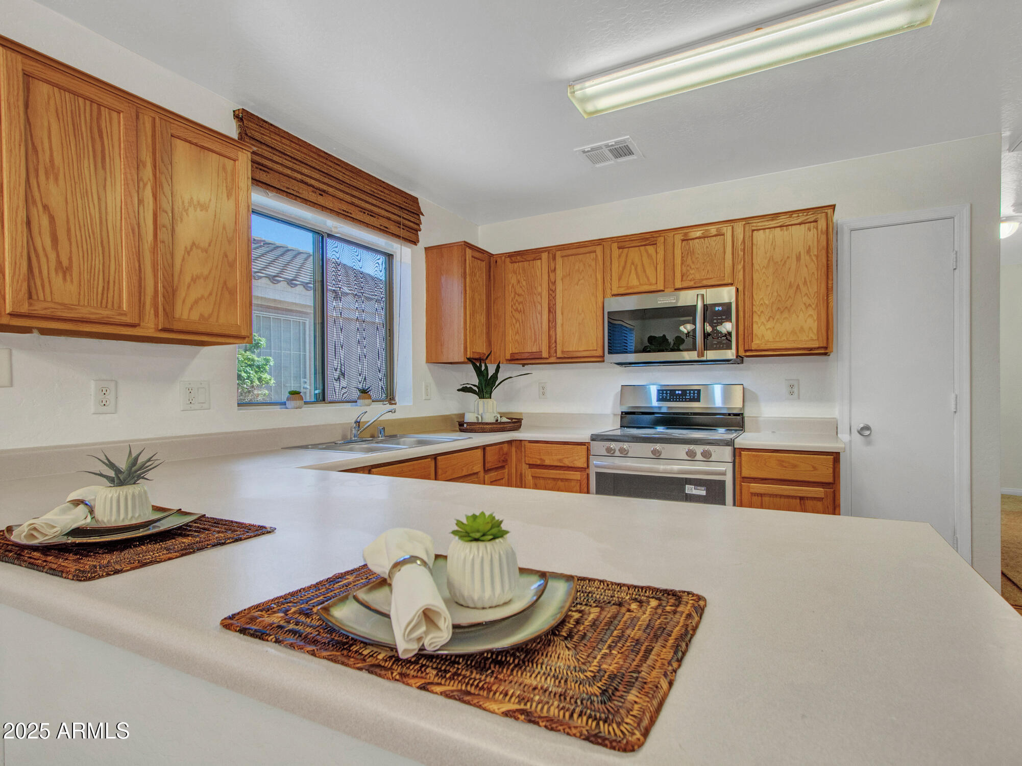 Buckeye, Arizona 85326, United States, 4 Bedrooms Bedrooms, ,2 BathroomsBathrooms,Residential,Active,176403