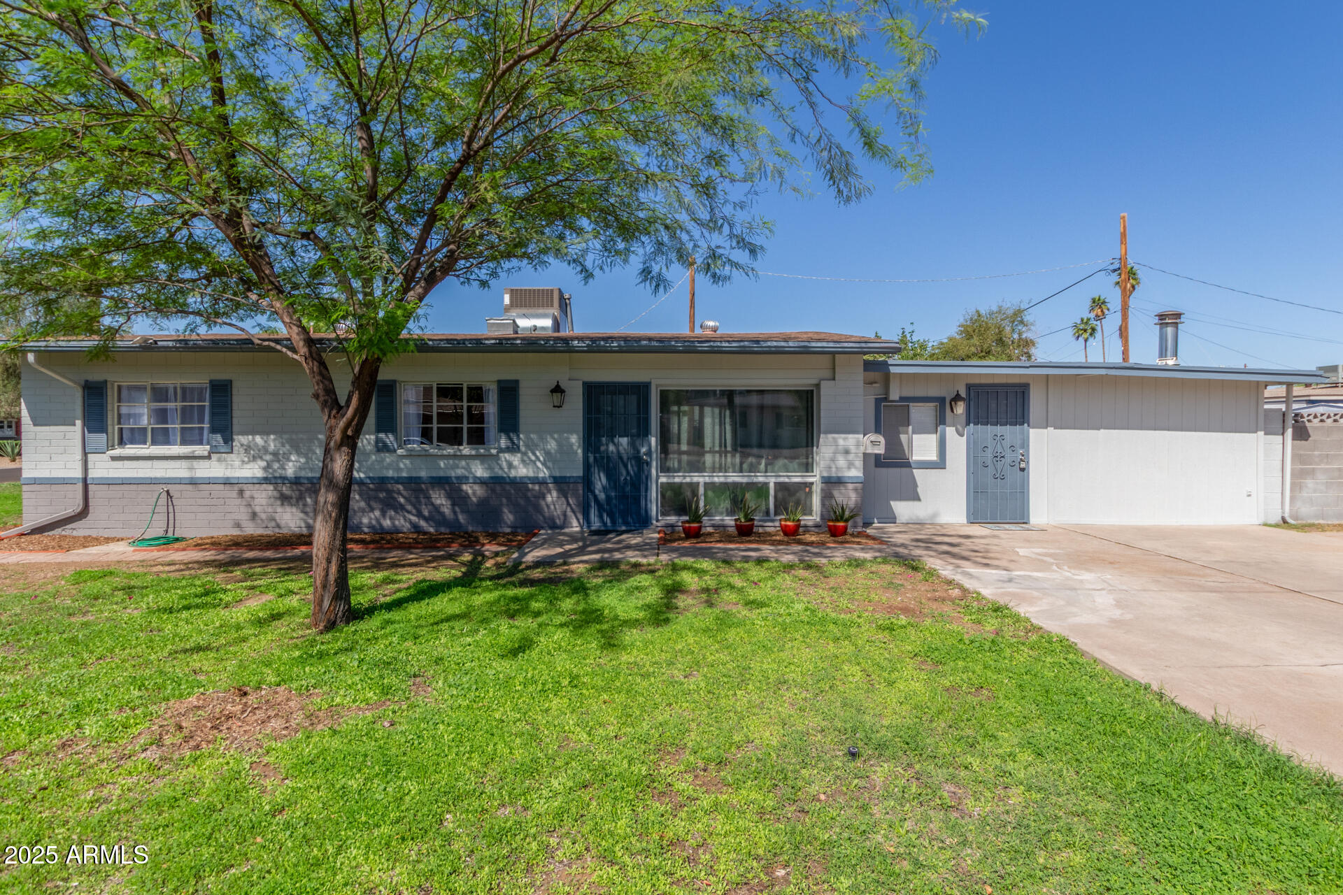 3824 N 8TH Avenue