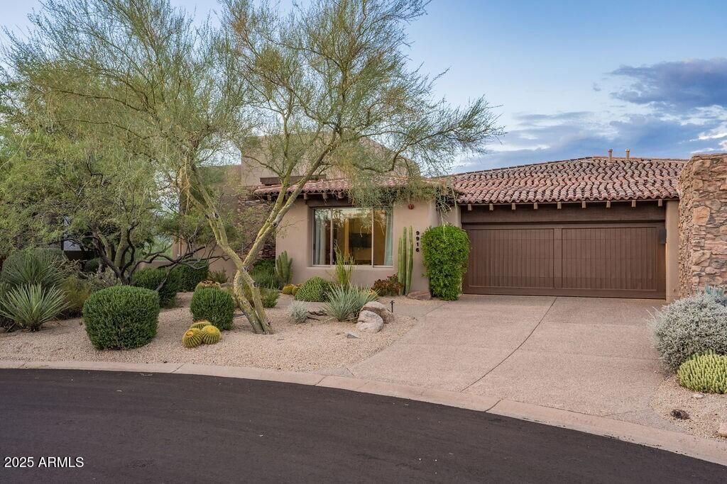 Photo of 9916 E Lookout Mountain Drive, Scottsdale, AZ 85262 (MLS # 6927598)