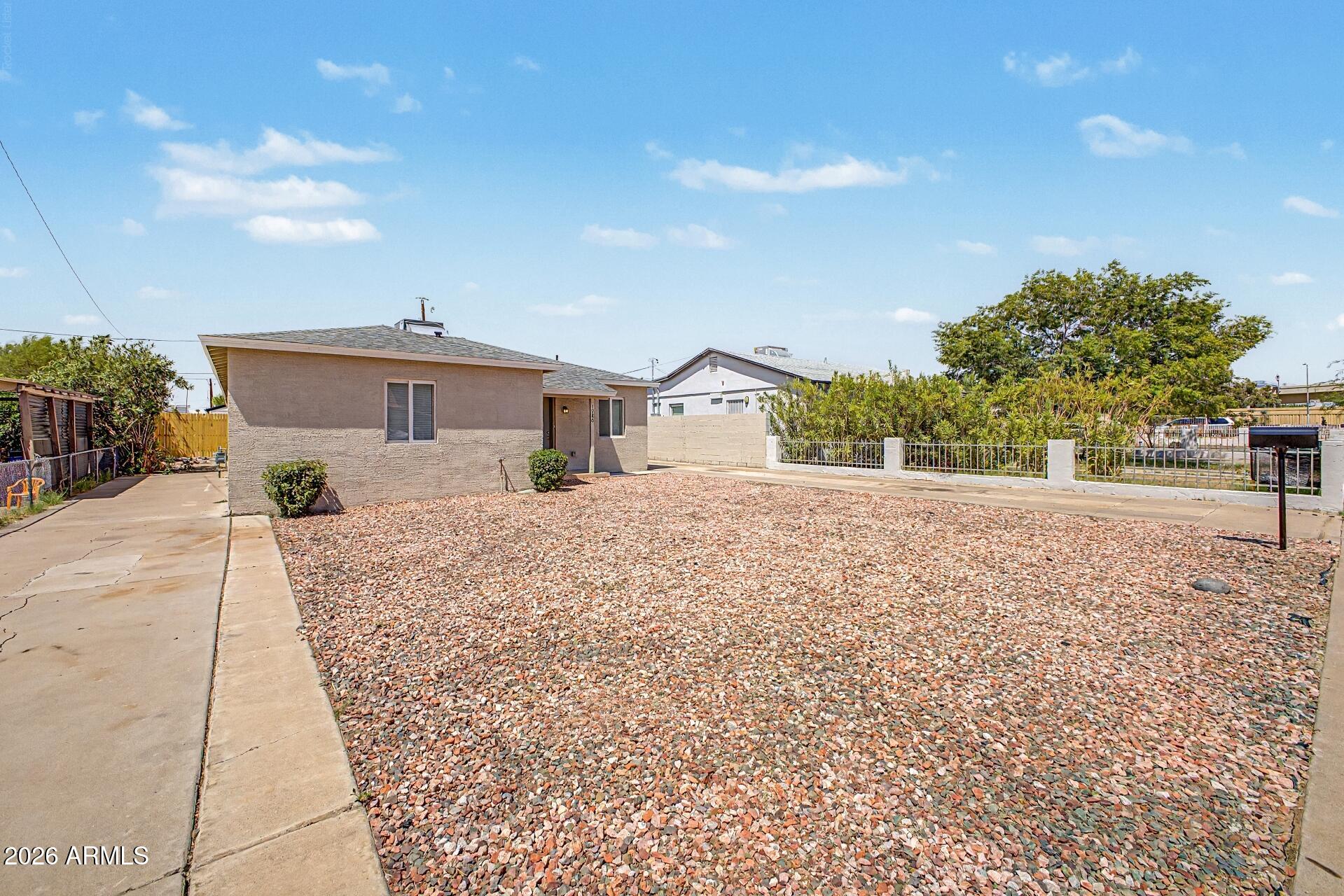 1926 E WILLETTA Street